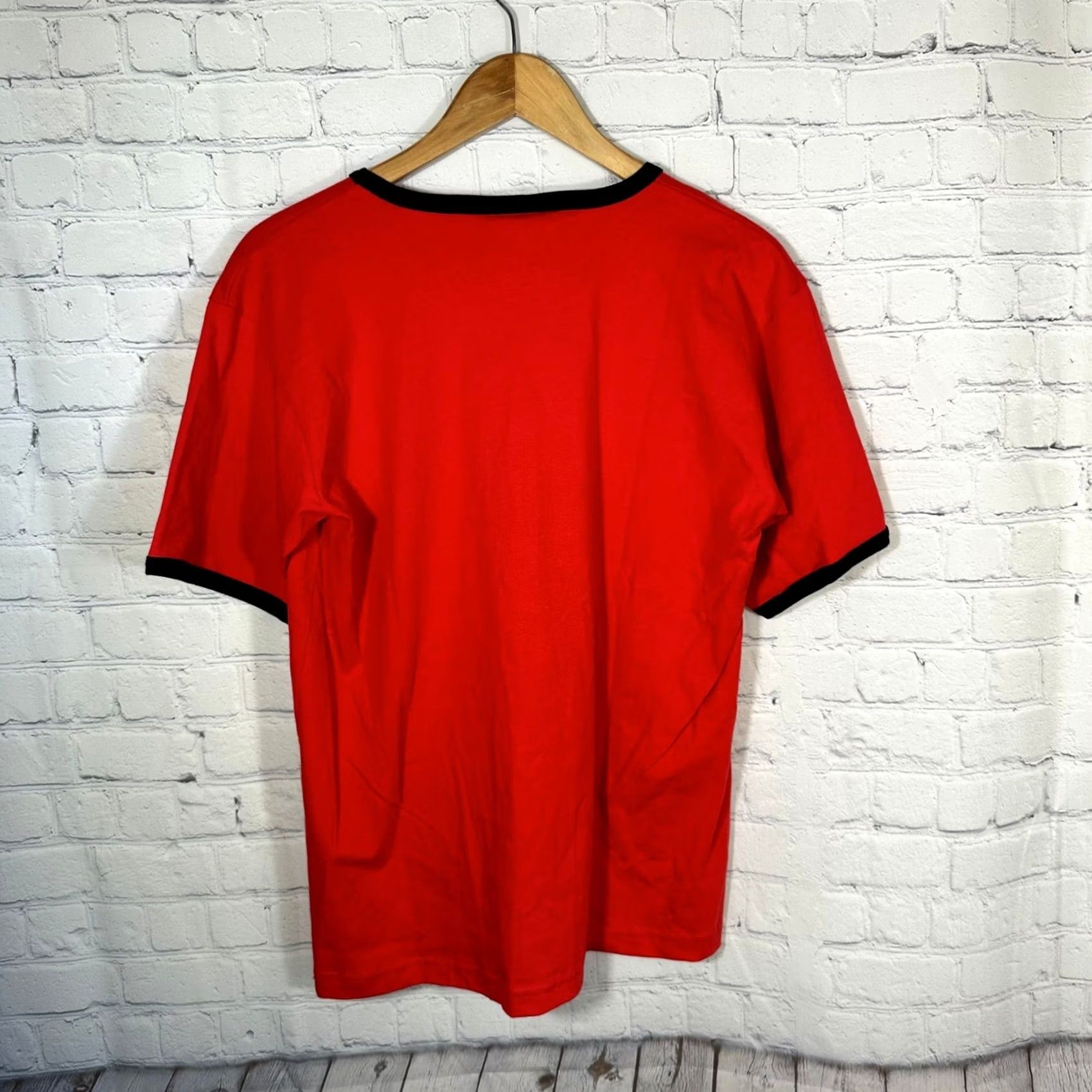 Vintage Billie Eilish Blohsh Red Anime Graphic Ringer T-Shirt Womens M Black Trim Size M / US 6-8 / IT 42-44 - 5 Thumbnail
