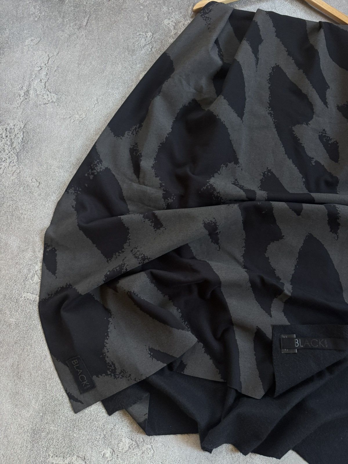 Other Black by kenm avantgarde oversized scarf 🧣 long scarves Size ONE SIZE - 2 Thumbnail