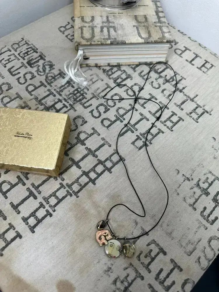 Undercover Undercover Grace Vintage Photograph Pendant Necklace-2505 Size ONE SIZE - 1 Thumbnail