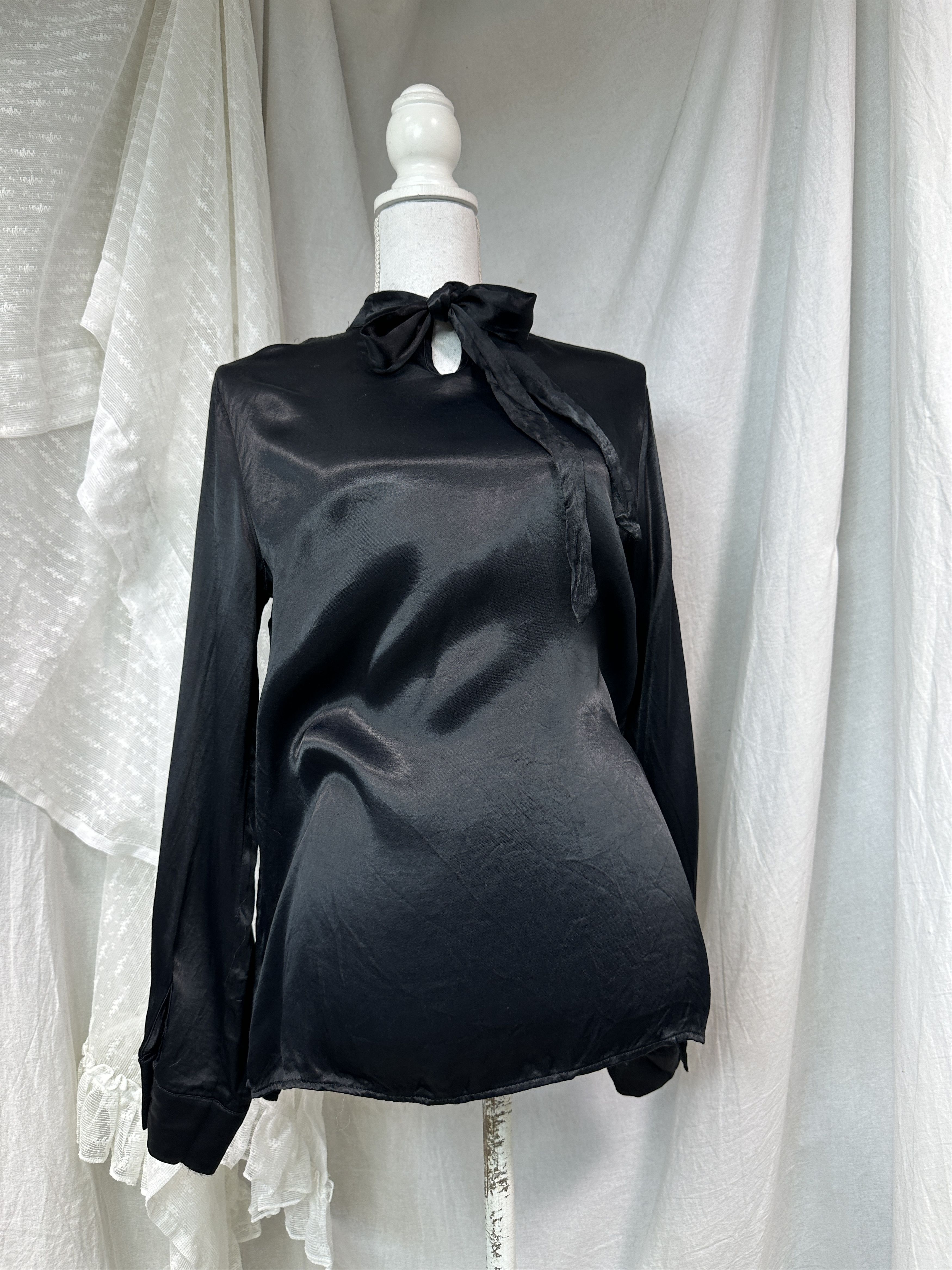 Vintage Vintage Avant Garde Satin Neck Wrap Shirt Y2K Size M / US 6-8 / IT 42-44 - 1 Thumbnail