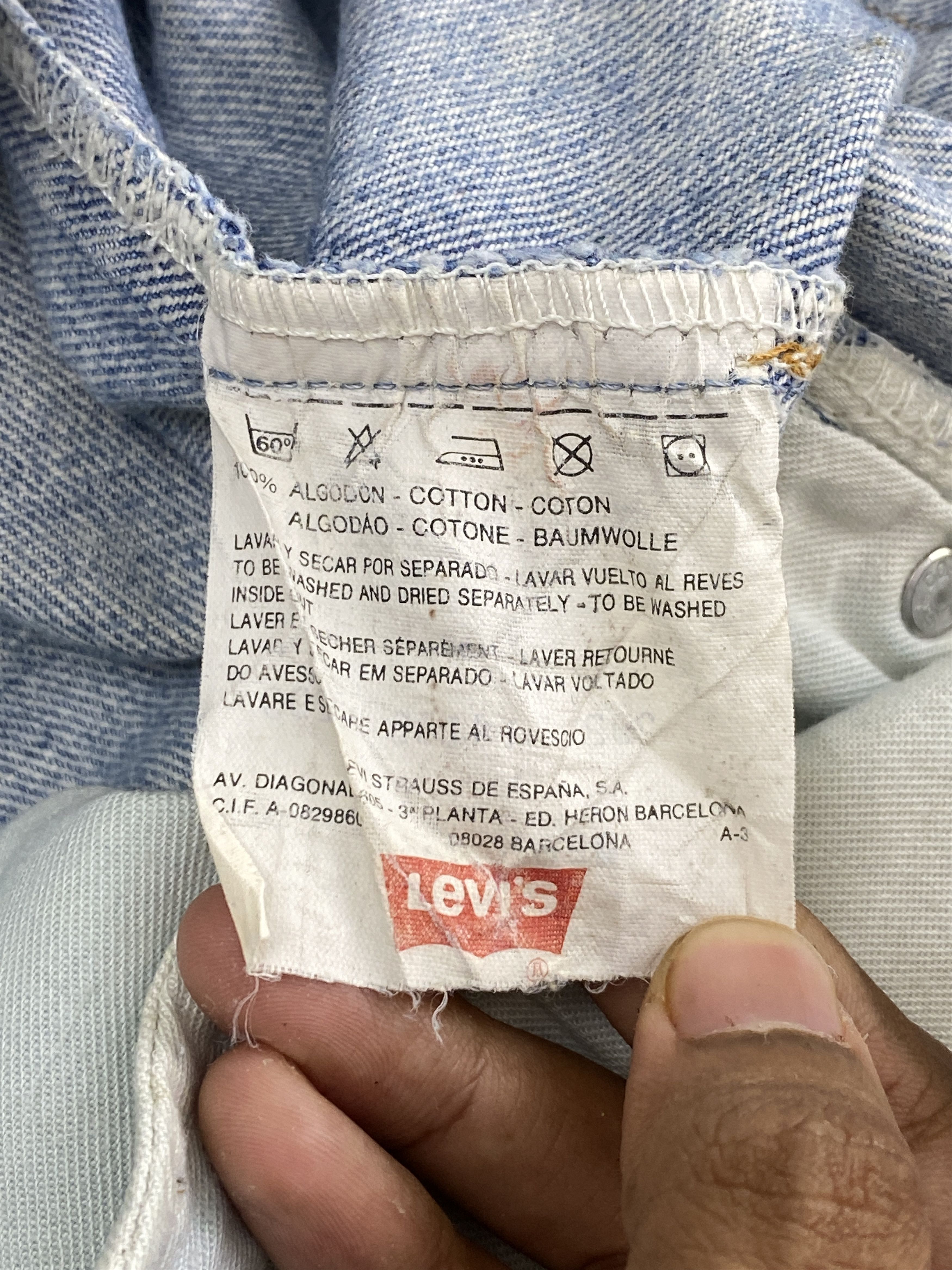Levi's Vintage Levis 501 Light Blue Wash Denim DP2808 Size US 33 - 7 Thumbnail