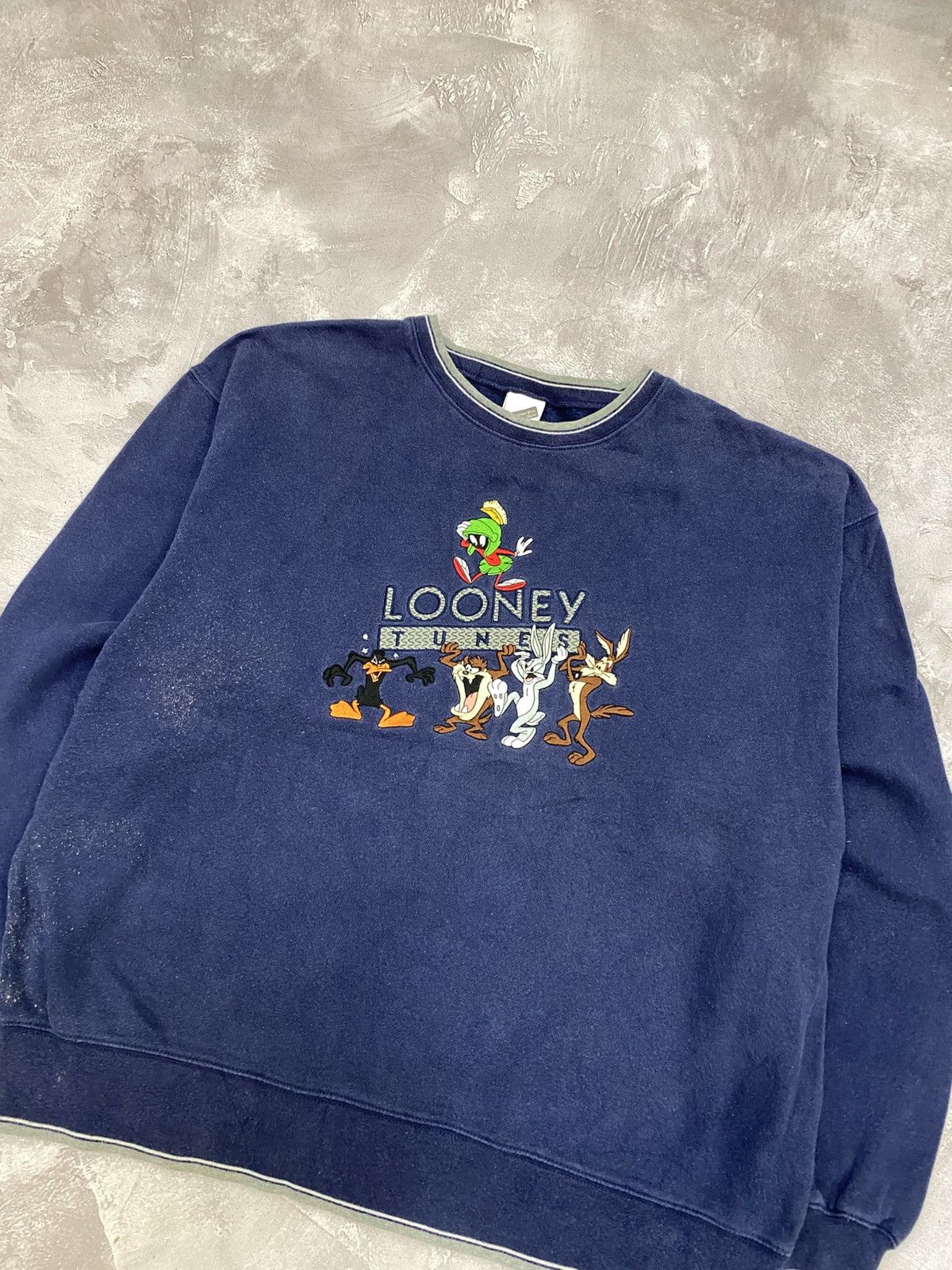 Vintage Vintage Looney Tunes Embroidered Sweatshirt Size US XL / EU 56 / 4 - 2 Thumbnail