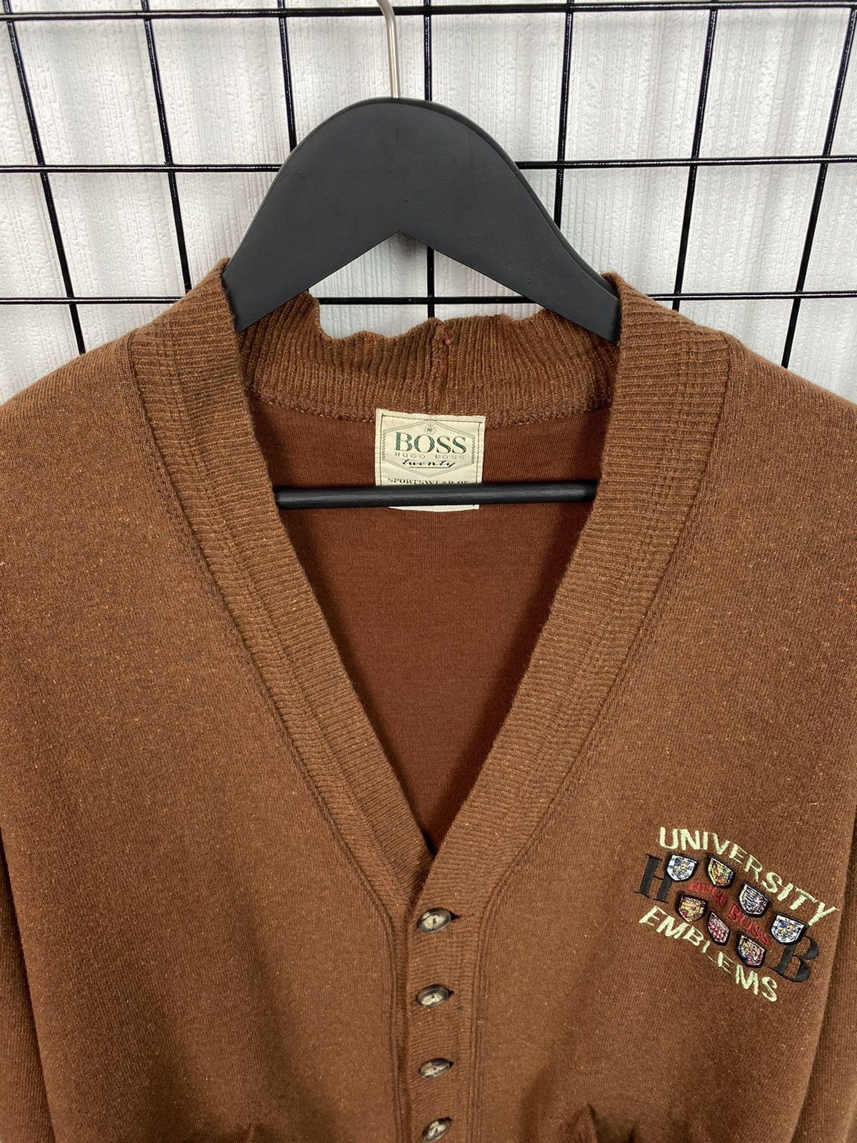 Hugo Boss × Vintage SUPER RARE HUGO BOSS vintage University Emblems 80’s 90’s Size US L / EU 52-54 / 3 - 10 Thumbnail