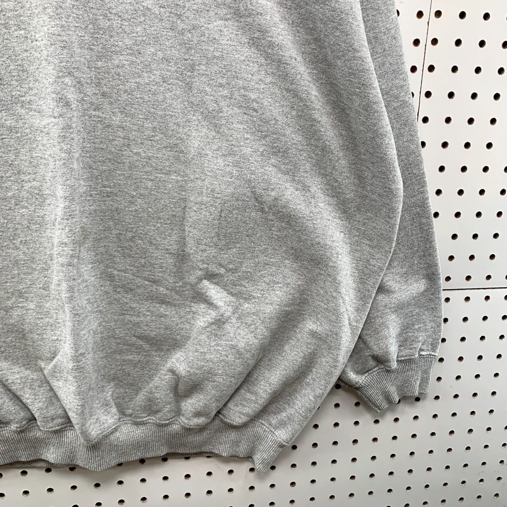 Gildan VINTAGE Wisconsin Pelican Lake Sweatshirt Mens XL Gray Fleece Pullover 26x29.5 Size US XL / EU 56 / 4 - 5 Thumbnail
