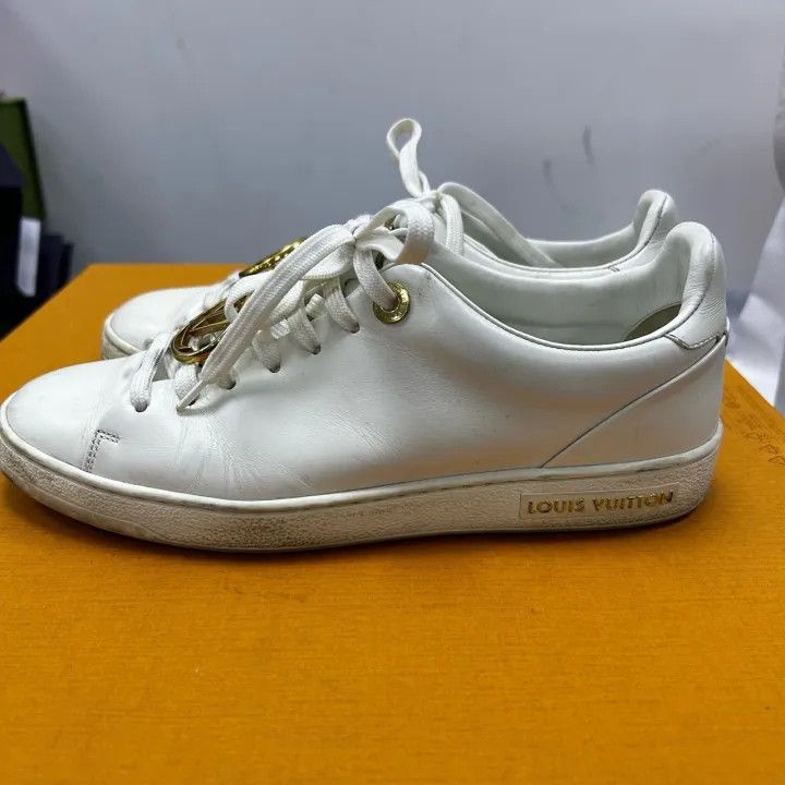 Louis Vuitton Louis Vuitton Frontrow White Low Top Sneakers 0079 Size US 6 / IT 36 - 1 Thumbnail
