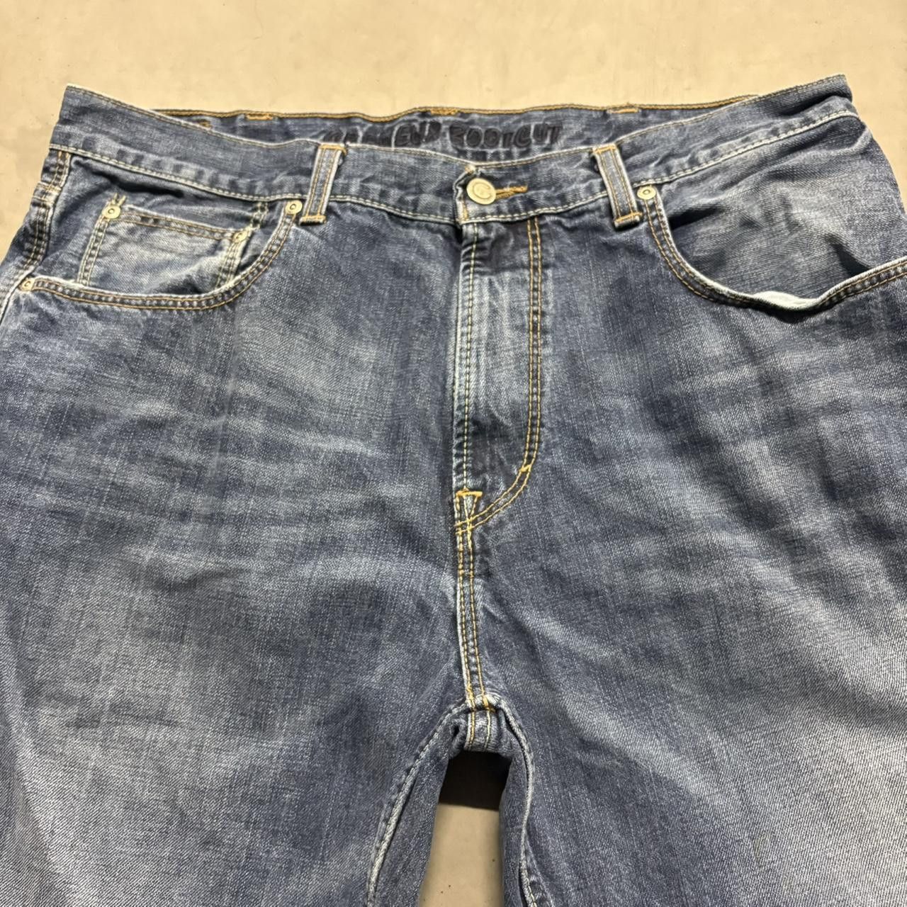 Cremieux Crazy Vintage Y2K/2000s Super Baggy Wideleg Cremieux Bootcut Medium Wash Denim Jeans! Size US 36 / EU 52 - 4 Thumbnail