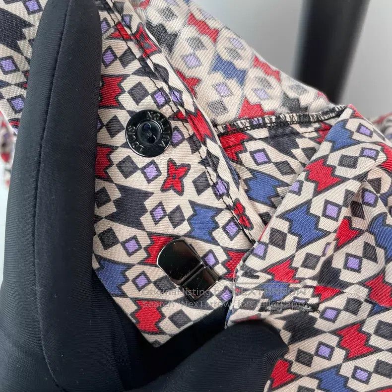 Louis Vuitton Louis Vuitton Colorful geometric pattern color-block silk Size US 38 / EU 54 - 5 Thumbnail