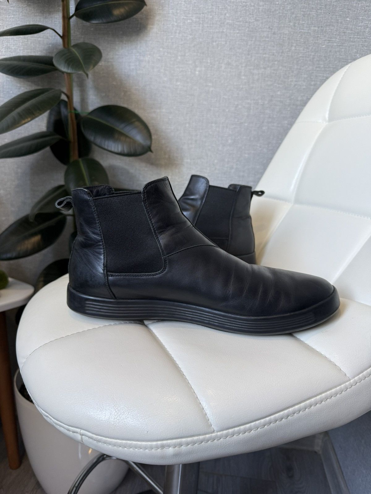 Prada Prada Black Leather Chelsea Boots Ankle Elastic Panel Shoes Size US 8.5 / EU 41-42 - 5 Thumbnail