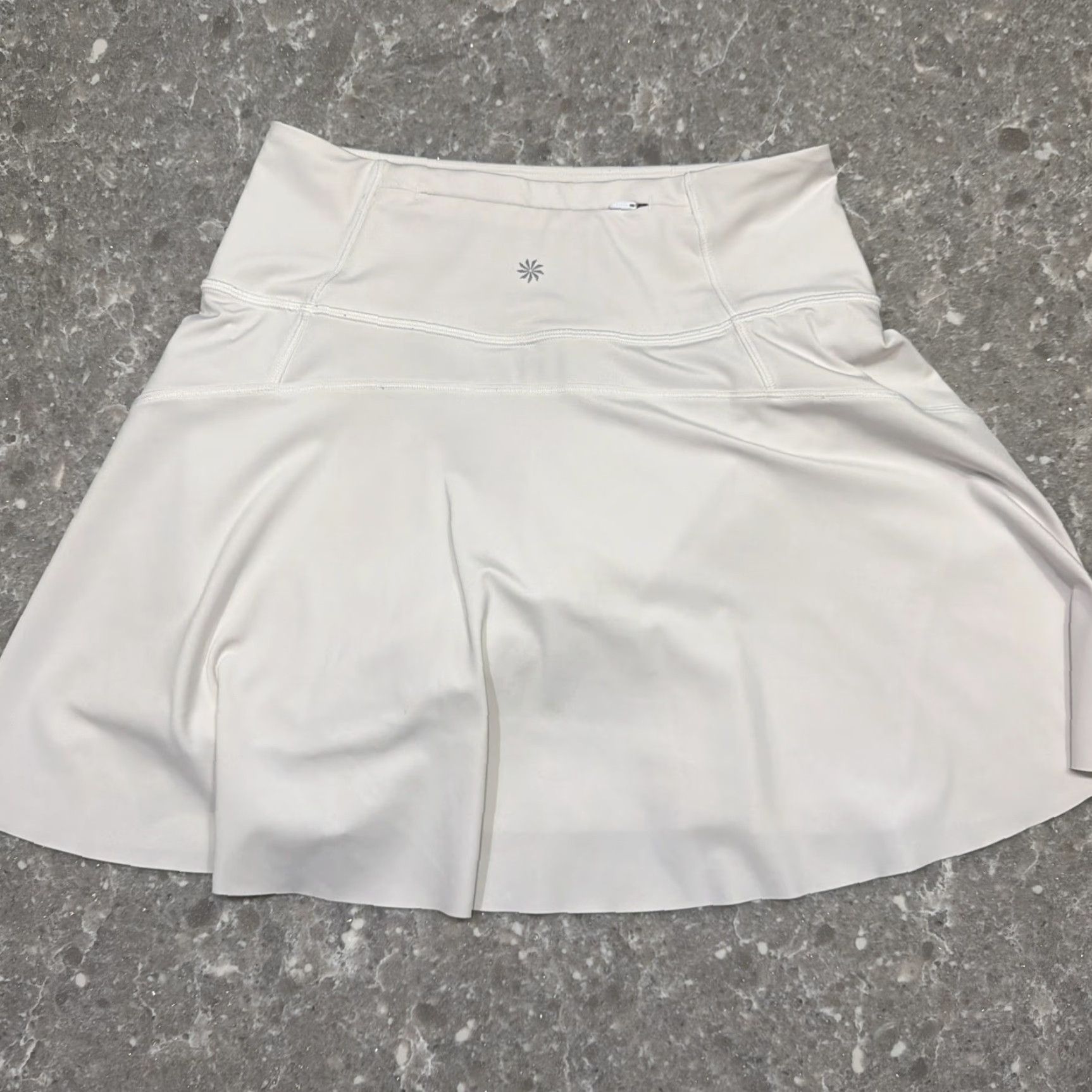 Athleta Athleta Ace Tennis Skort XS White Women’s Skort Activewear Tennis Golf Running Athletic Zip Pocket Short Skirt Size 26" / US 2 / IT 38 - 5 Thumbnail