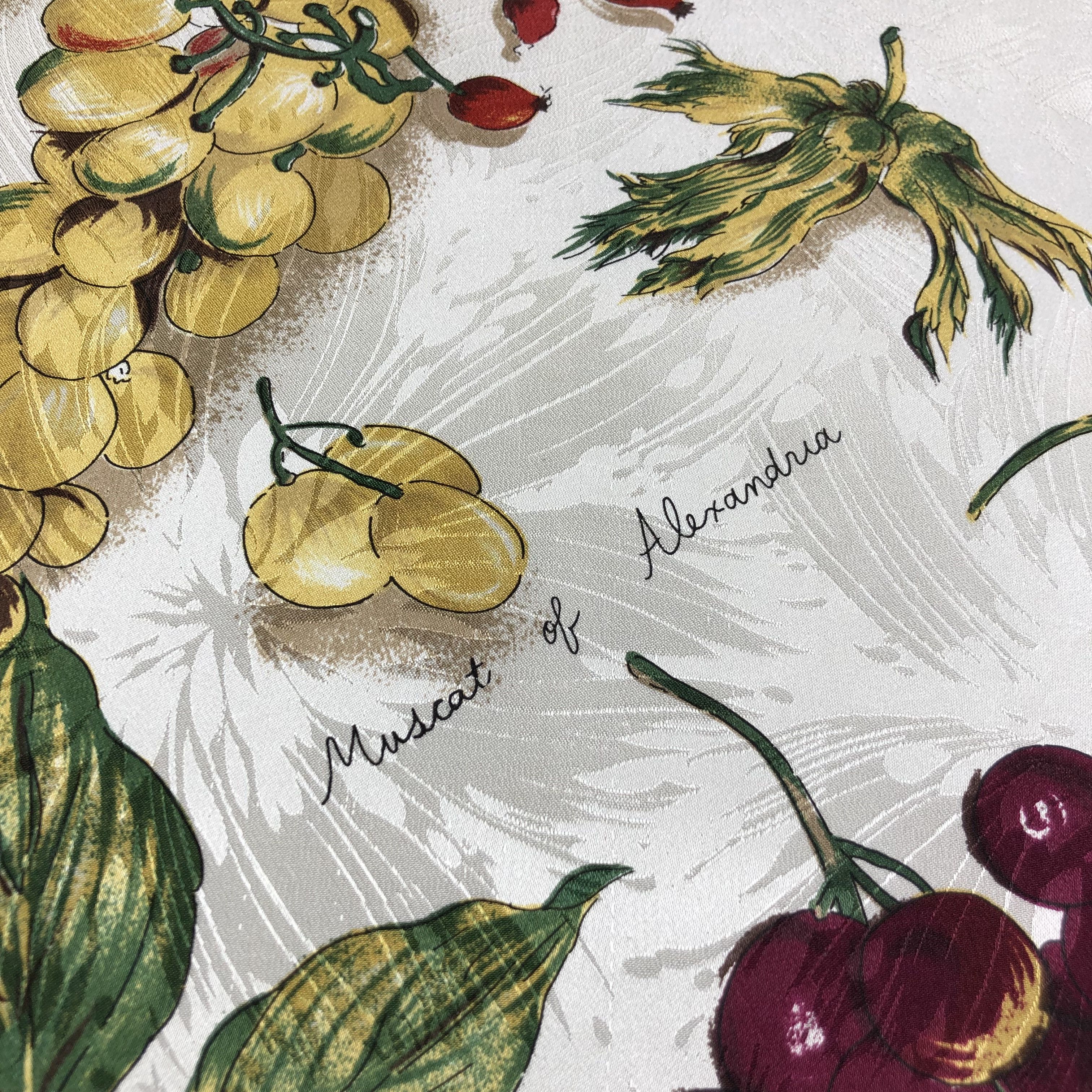 Vintage Luxury Hand Rolled Silk Scarf M491 Size ONE SIZE - 6 Thumbnail
