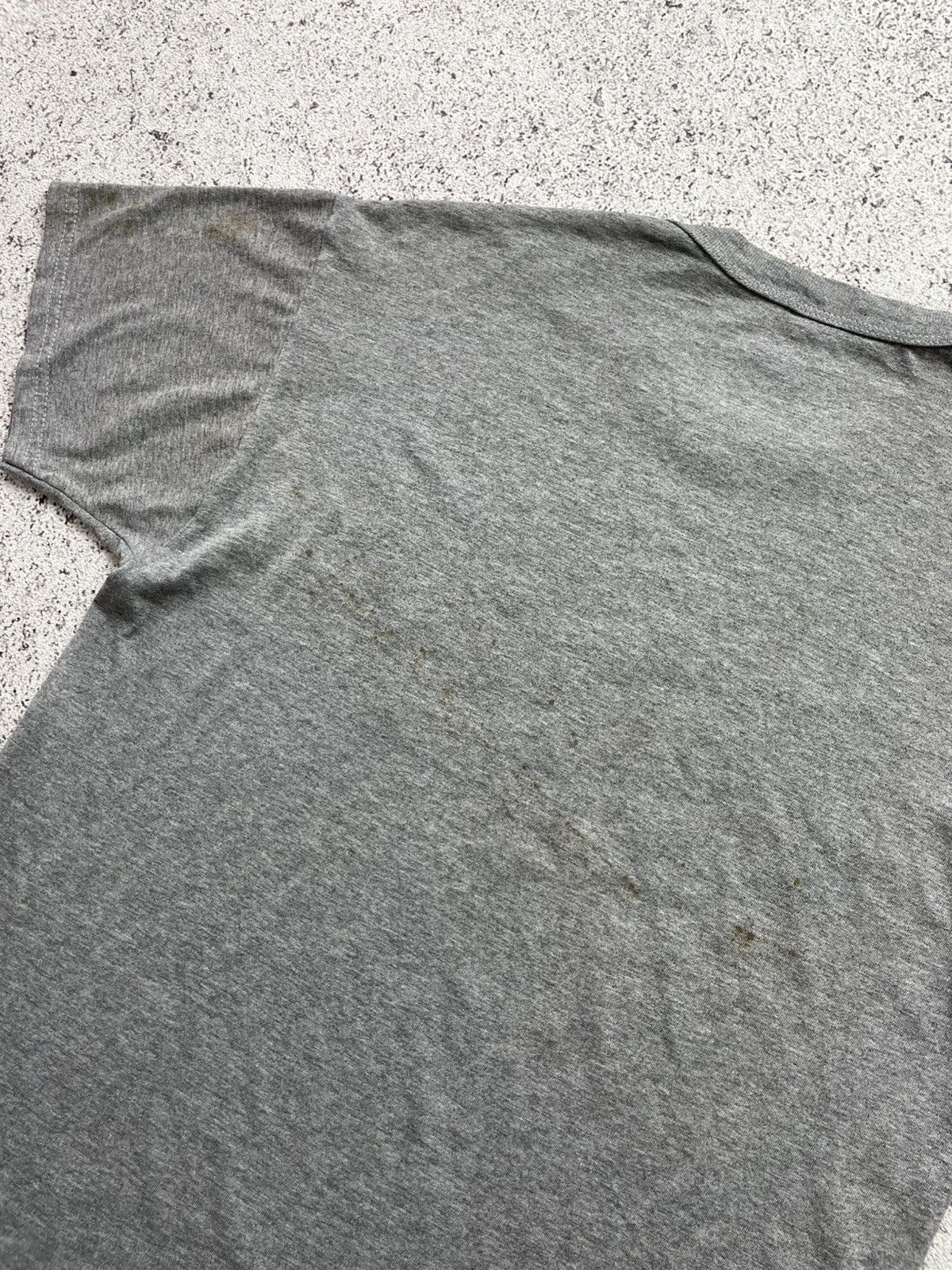 Vintage Vintage Sun Faded Thrashed Hanover Fitted Tee Size US M / EU 48-50 / 2 - 5 Thumbnail