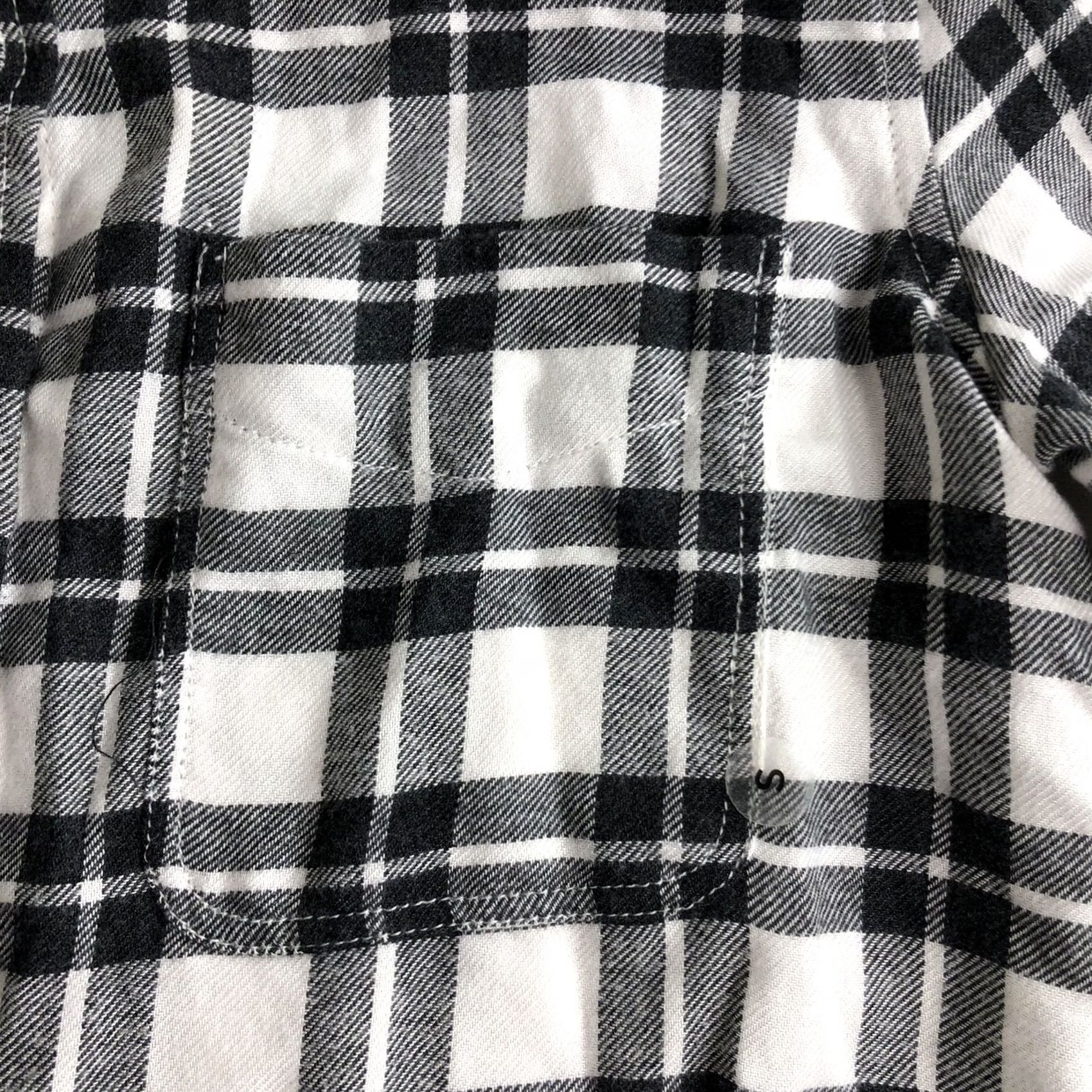 American Eagle Outfitters VINTAGE American Eagle Outfitters Boyfriend Flannel Shirt Womens Small Black Plaid Long Sleeve Casual Button-Up Size S / US 4 / IT 40 - 3 Thumbnail