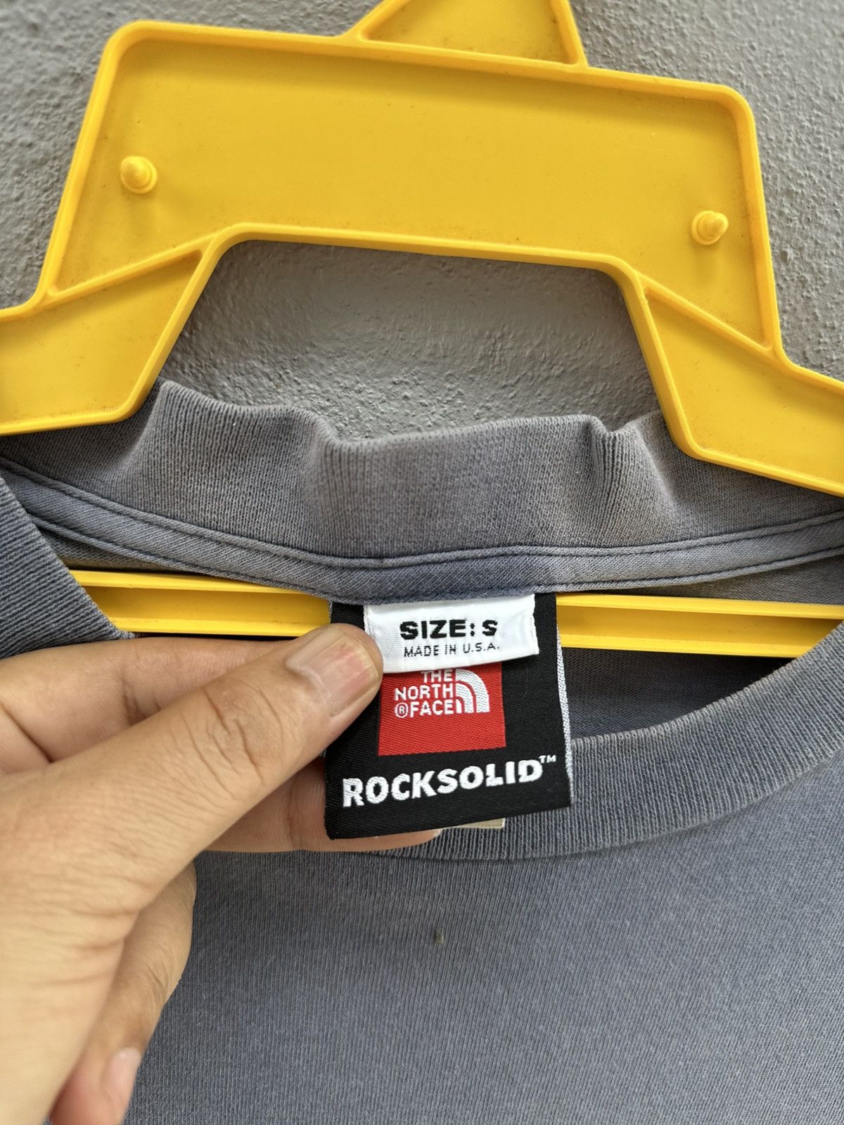 The North Face Thrashed Vintage TNF Rock Solid Summit Faded Tee Size US M / EU 48-50 / 2 - 4 Thumbnail