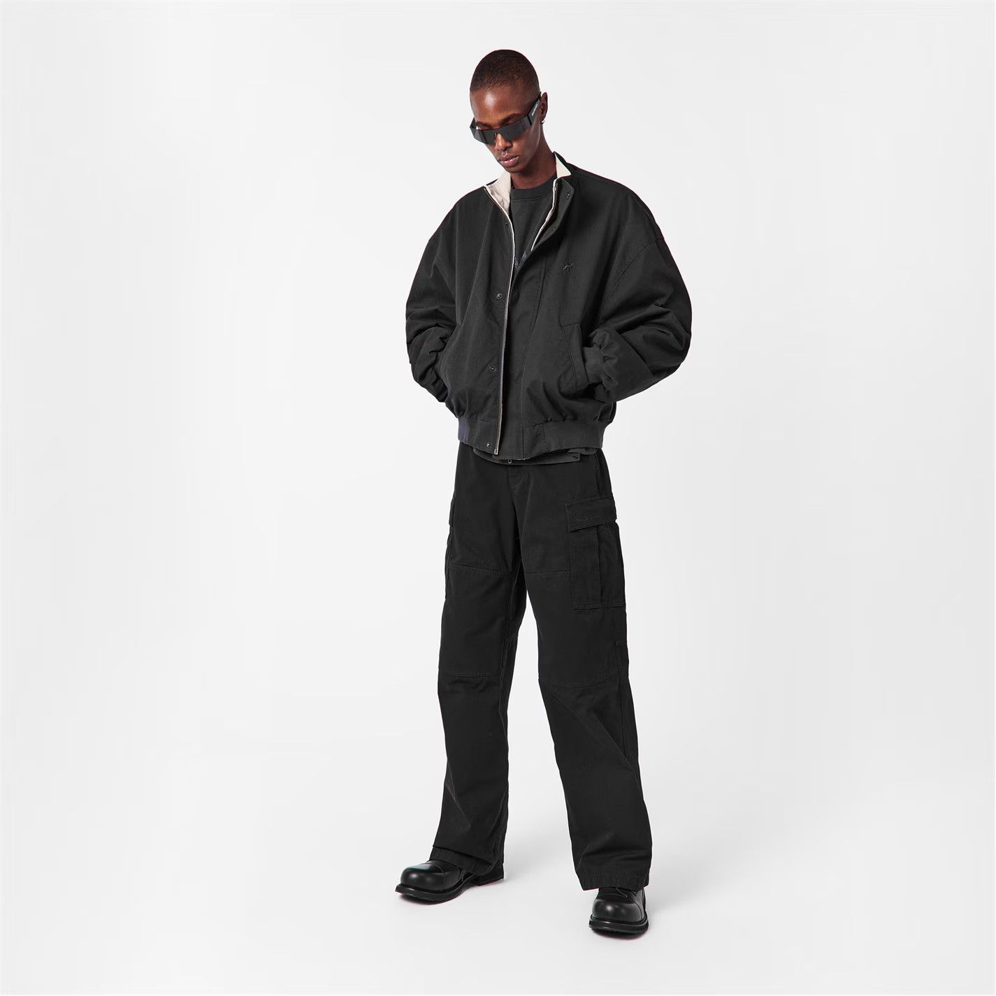 Balenciaga o1g2r1mq0226 Multi-Pocket Cargo Trousers In Black Size US 34 / EU 50 - 6 Thumbnail