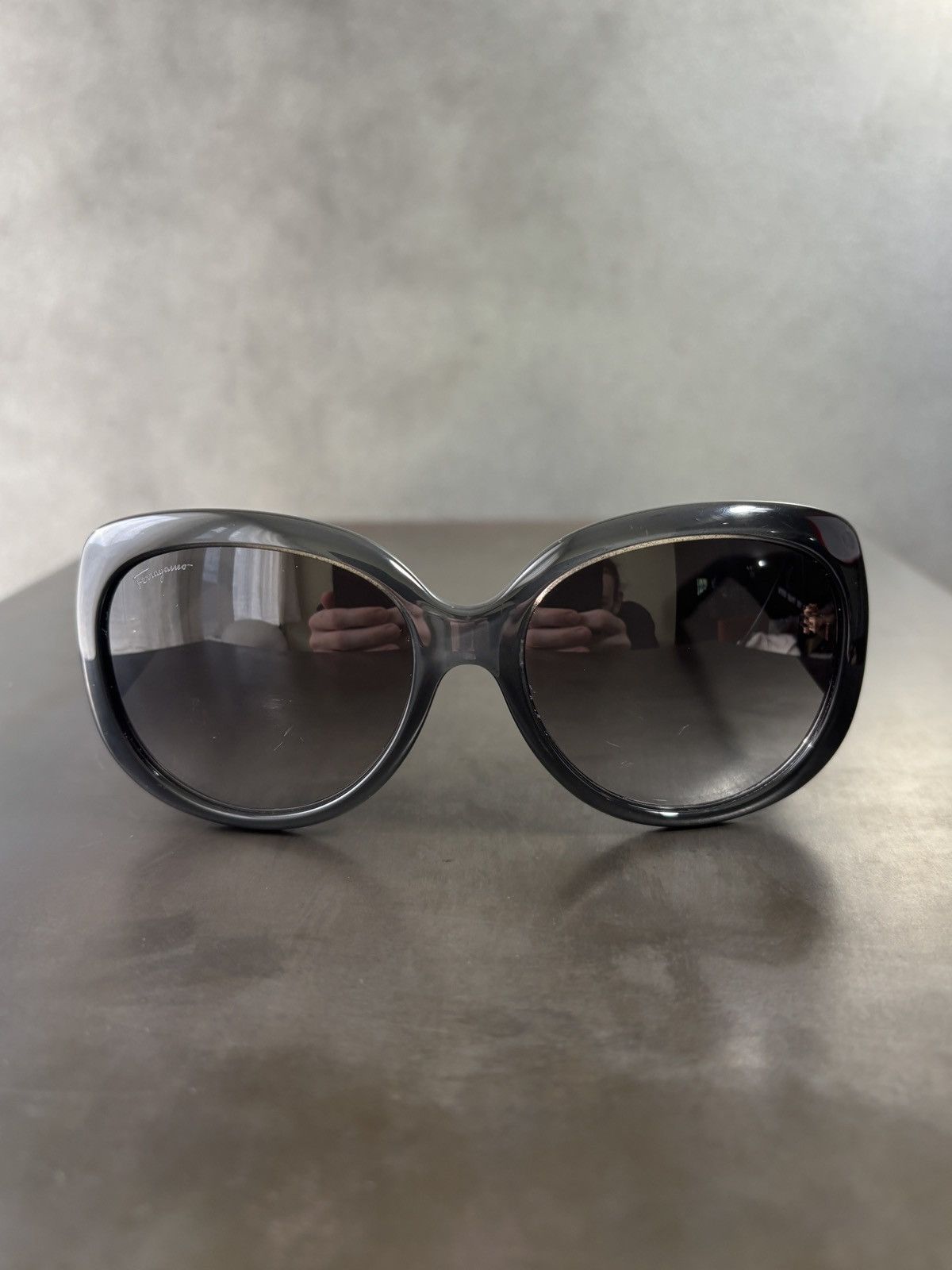Salvatore Ferragamo 2000s Salvatore Ferragamo Sunglasses SF721S Monogram Vintage Size ONE SIZE - 21 Thumbnail