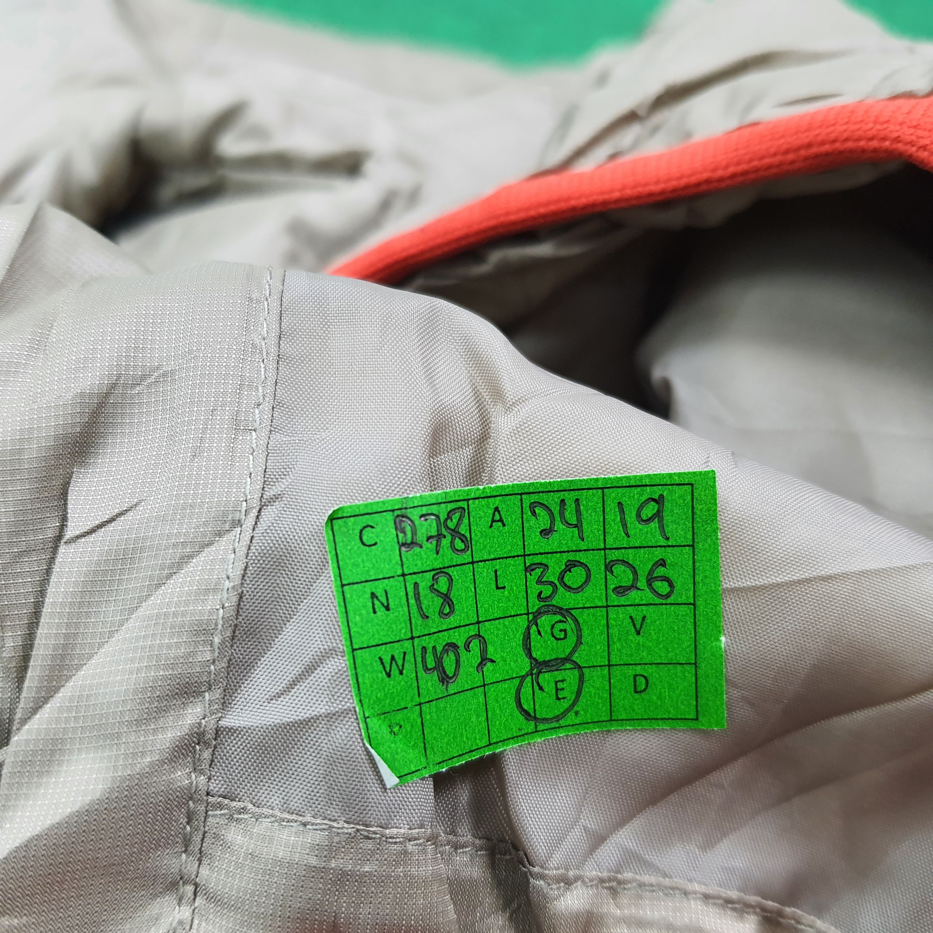 Adidas Vintage Adidas Clima 365 Puffer Custom Logo Jacket C278N18 Size US L / EU 52-54 / 3 - 11 Thumbnail