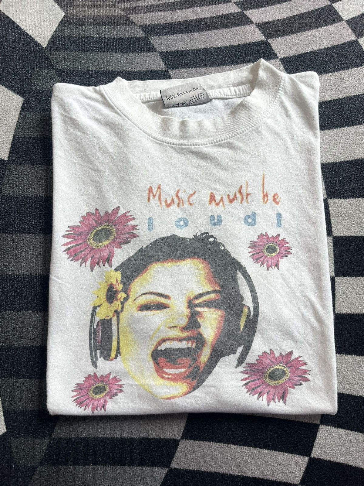 Arts & Science Vintage Music Must be Loud ! Wustenrot 90’s-00’s Tshirt Size US L / EU 52-54 / 3 - 1 Thumbnail