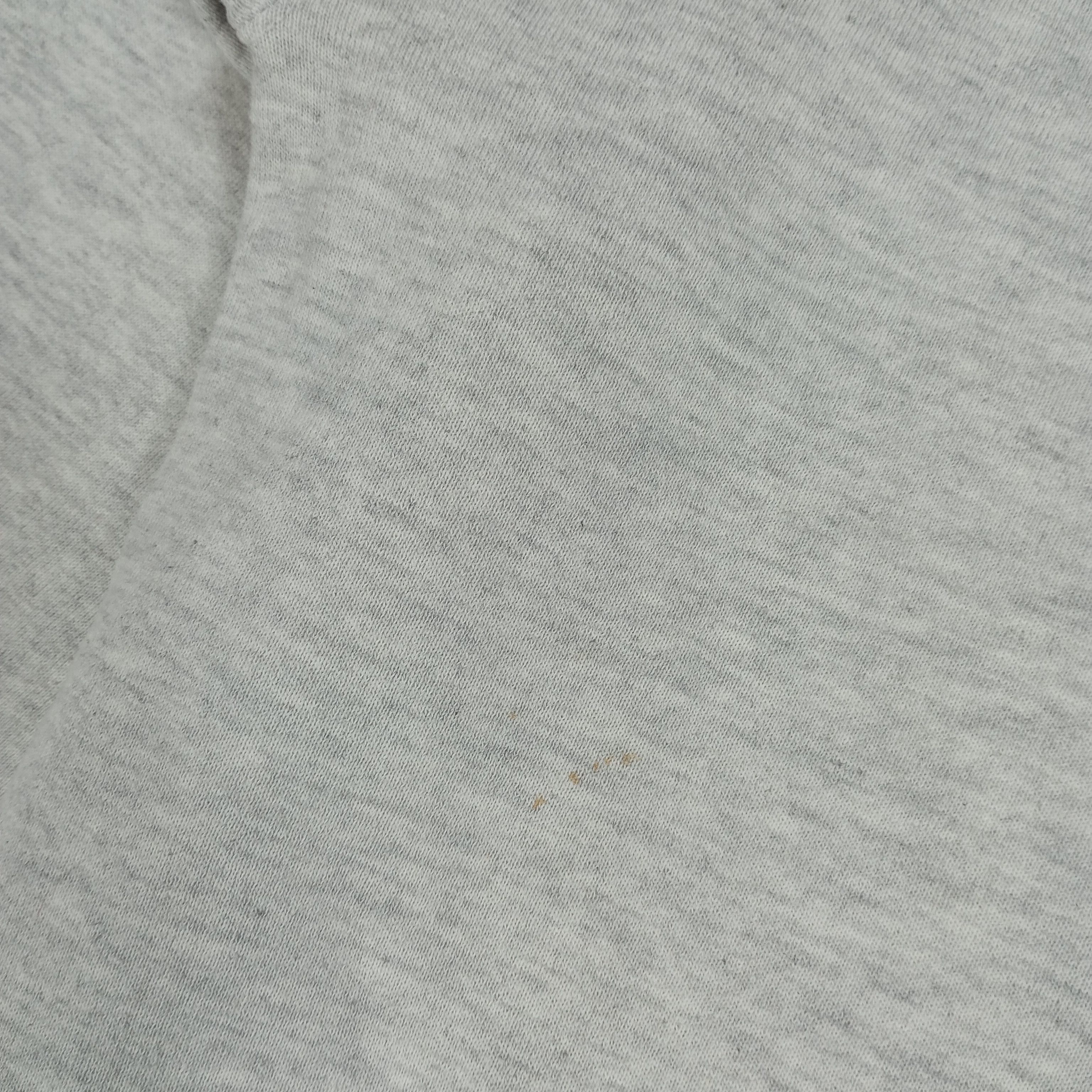 Vintage Leo Lions Center Embroidery Design Streetwear Sweatshirt Size US XL / EU 56 / 4 - 5 Thumbnail