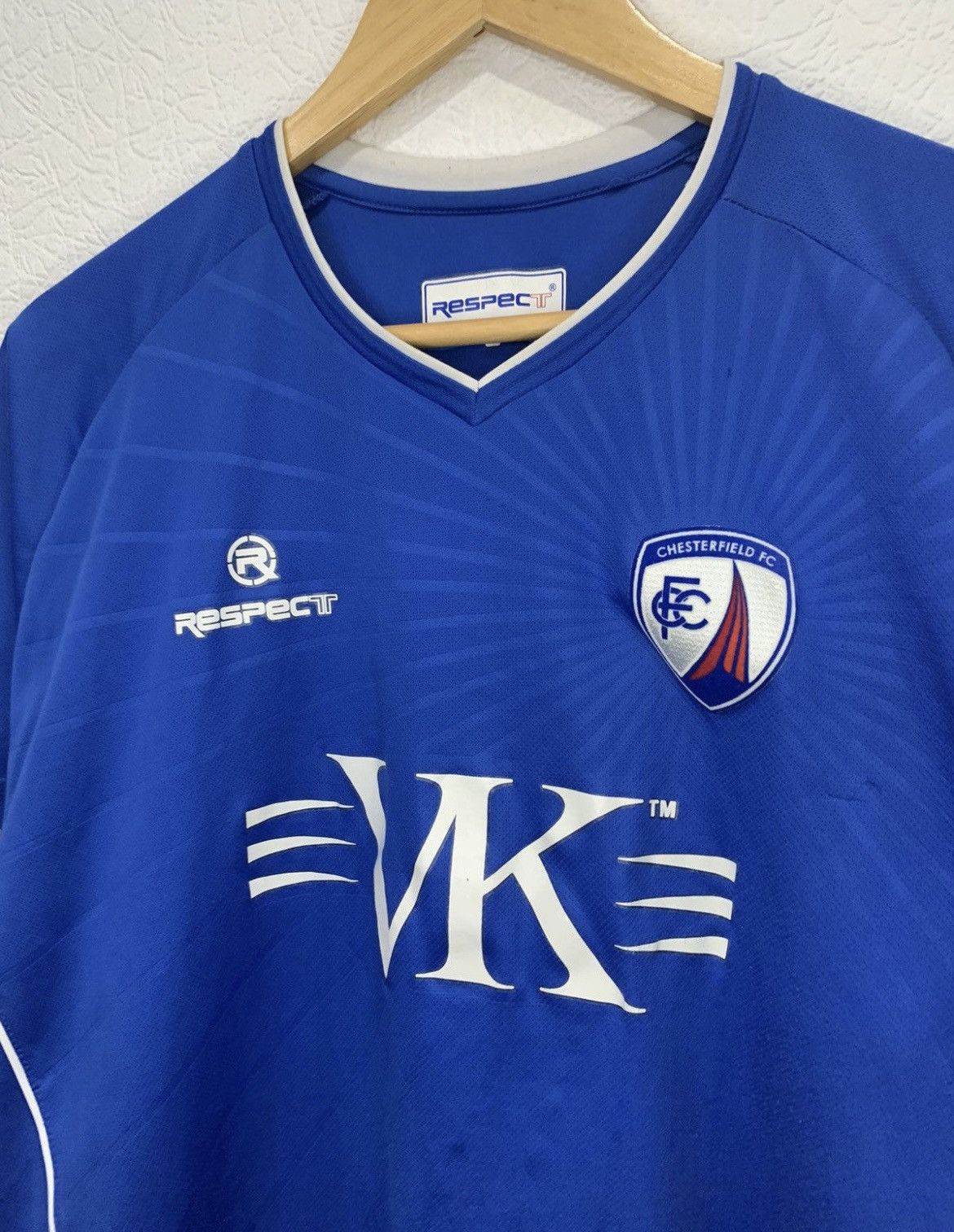 Other CHESTERFIELD RESPECT 2011/2012 HOME KIT SOCCER JERSEY Size US L / EU 52-54 / 3 - 2 Thumbnail