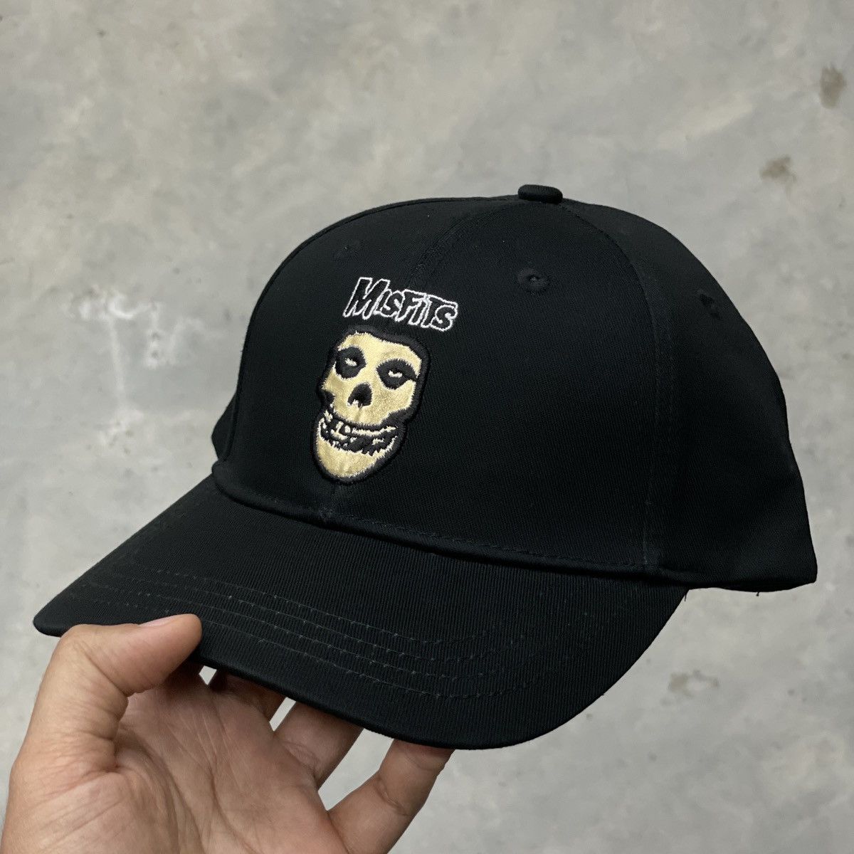 Band Tees × Misfits Misfits Snapback Cap Copyright 2024 Official Bravado Size ONE SIZE - 3 Thumbnail