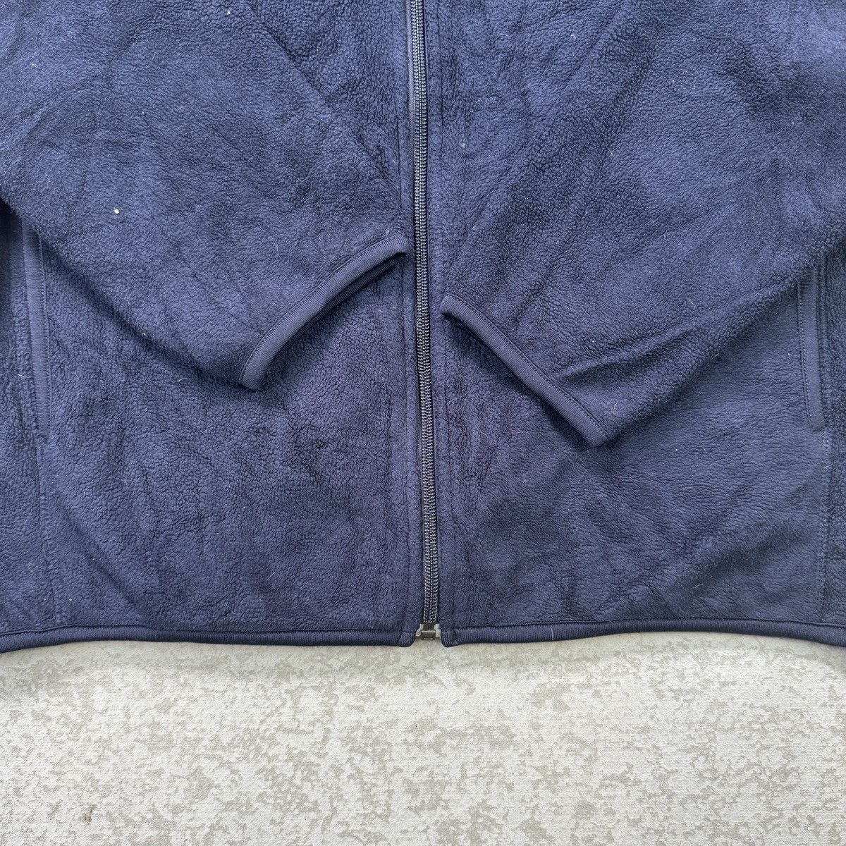 Japanese Brand × Uniqlo 💥Uniqlo Dark Blue Fleece Jacket Size US XL / EU 56 / 4 - 4 Thumbnail