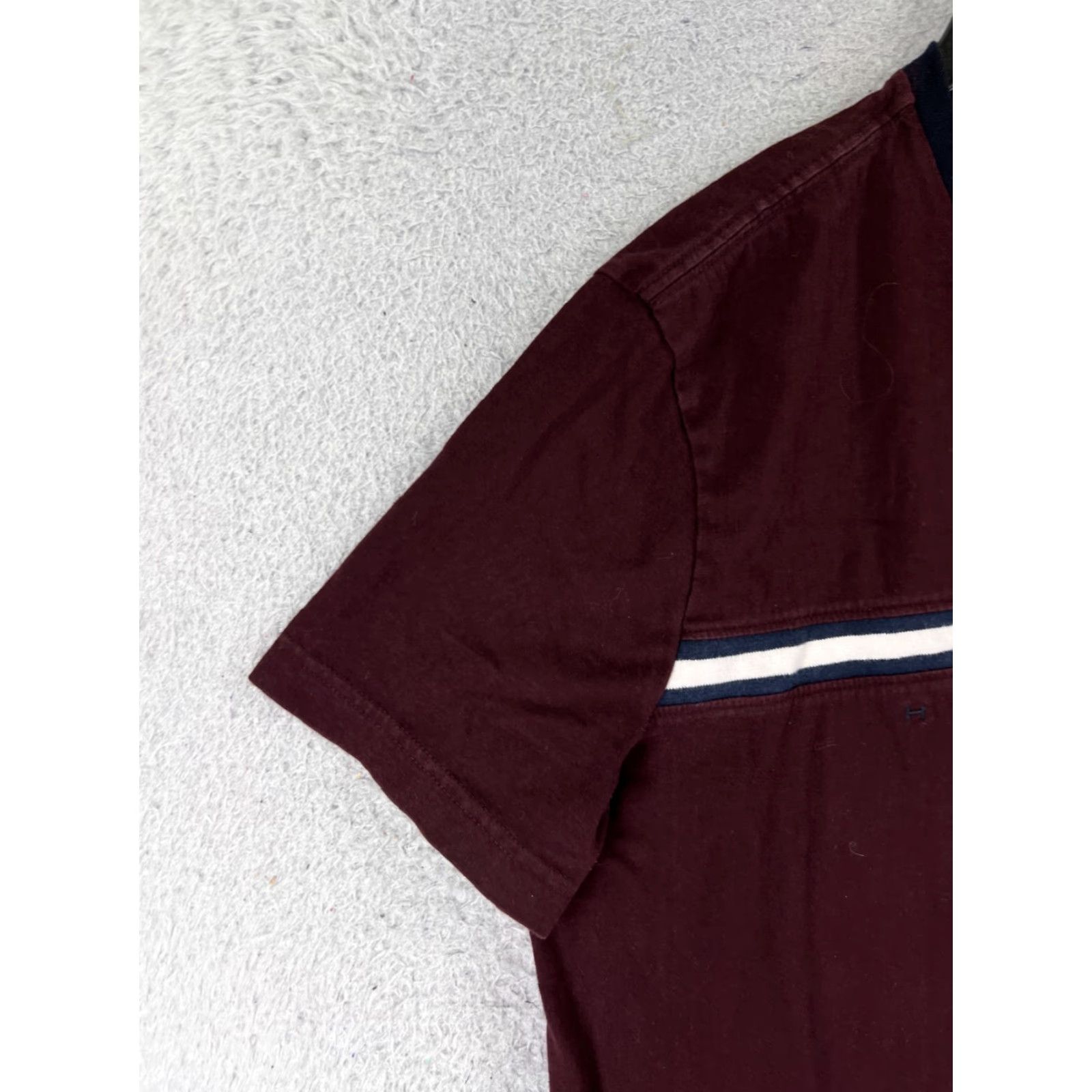 Tommy Hilfiger VINTAGE Tommy Hilfiger Shirt Men’s L Red Stripe Crew Neck 100% Cotton Logo All Seasons Short Sleeve - Mens Size US L / EU 52-54 / 3 - 3 Thumbnail