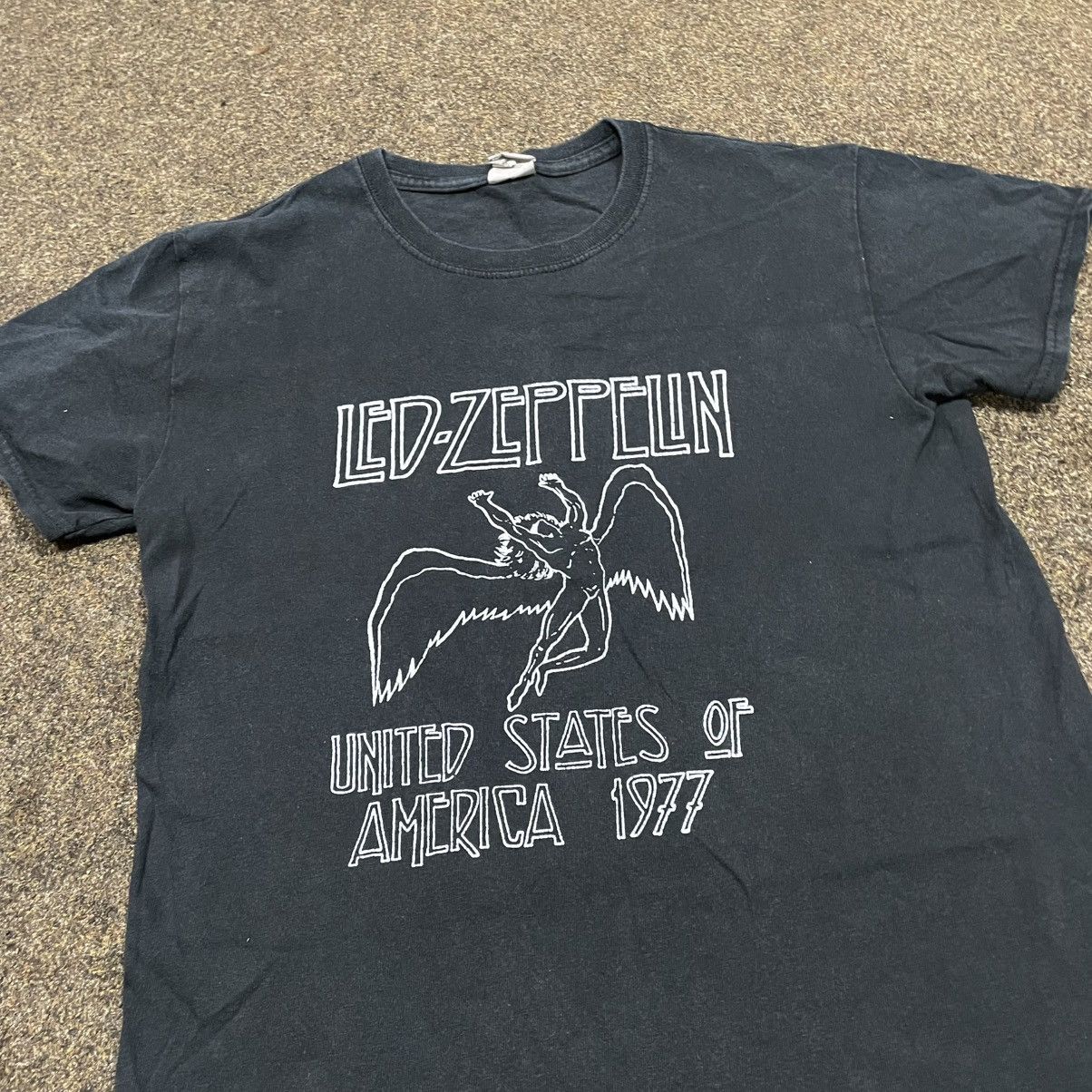 Vintage Vintage 90s Led Zeppelin Graphic Tee Sun Faded Grunge Slim S Size US S / EU 44-46 / 1 - 4 Thumbnail