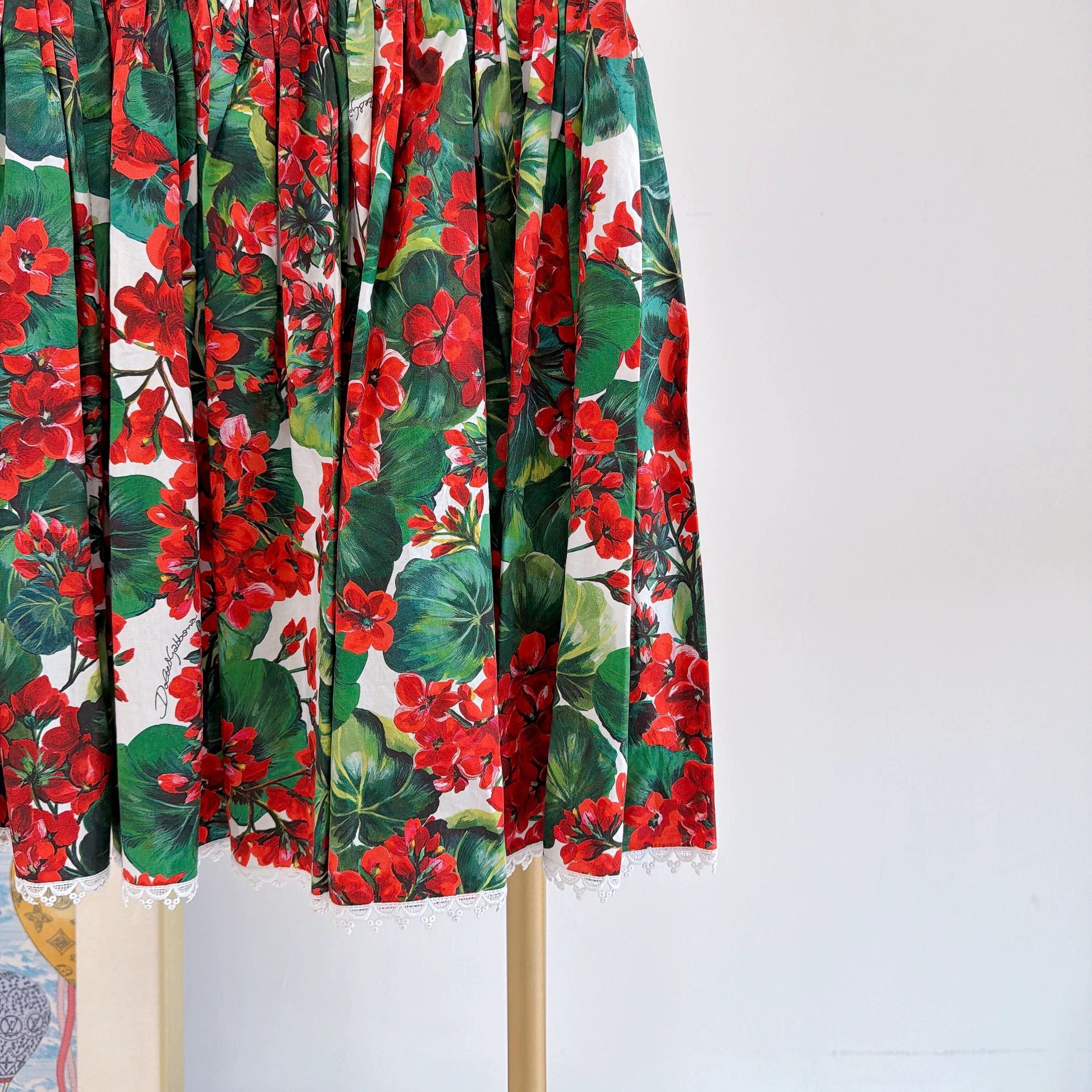 Dolce & Gabbana Dolce&Gabbana Red Floral Dress 40 Size S / US 4 / IT 40 - 5 Thumbnail