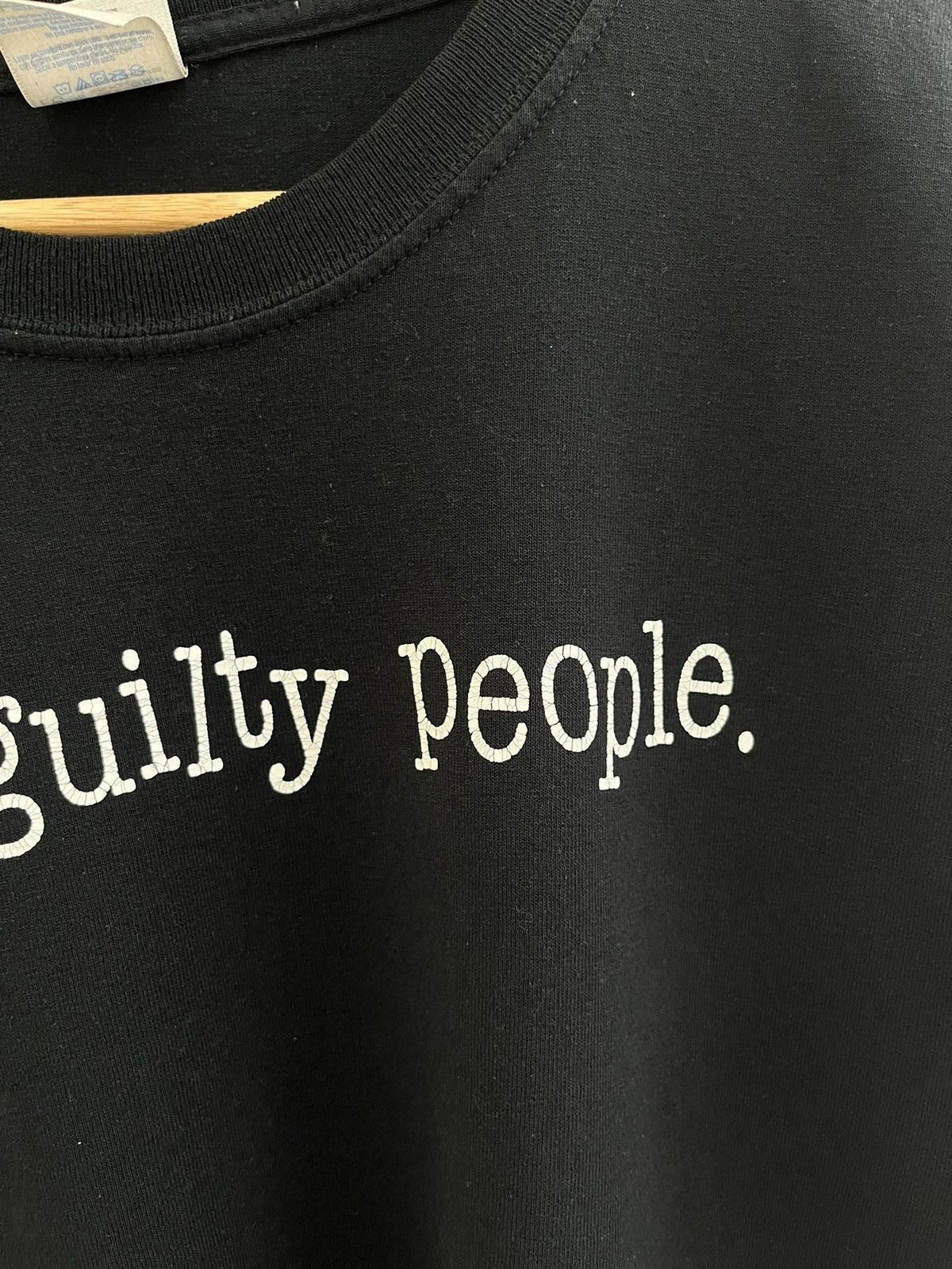Vintage Vintage Y2K Adult Humor “I See Quilty People” T-Shirt Size US XL / EU 56 / 4 - 4 Thumbnail