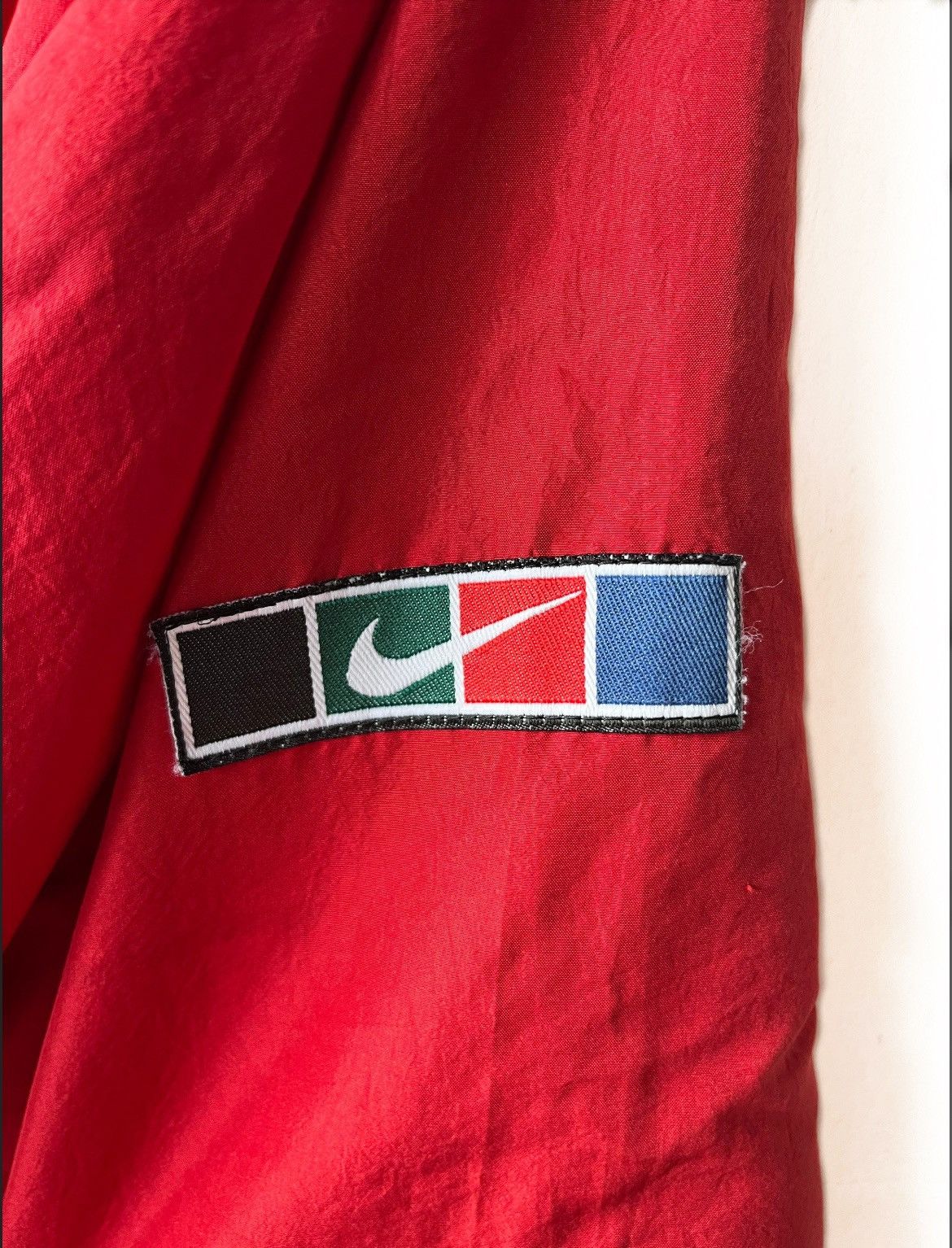 Nike Vintage 90s Nike Court Windbreaker Jacket Size US M / EU 48-50 / 2 - 4 Thumbnail