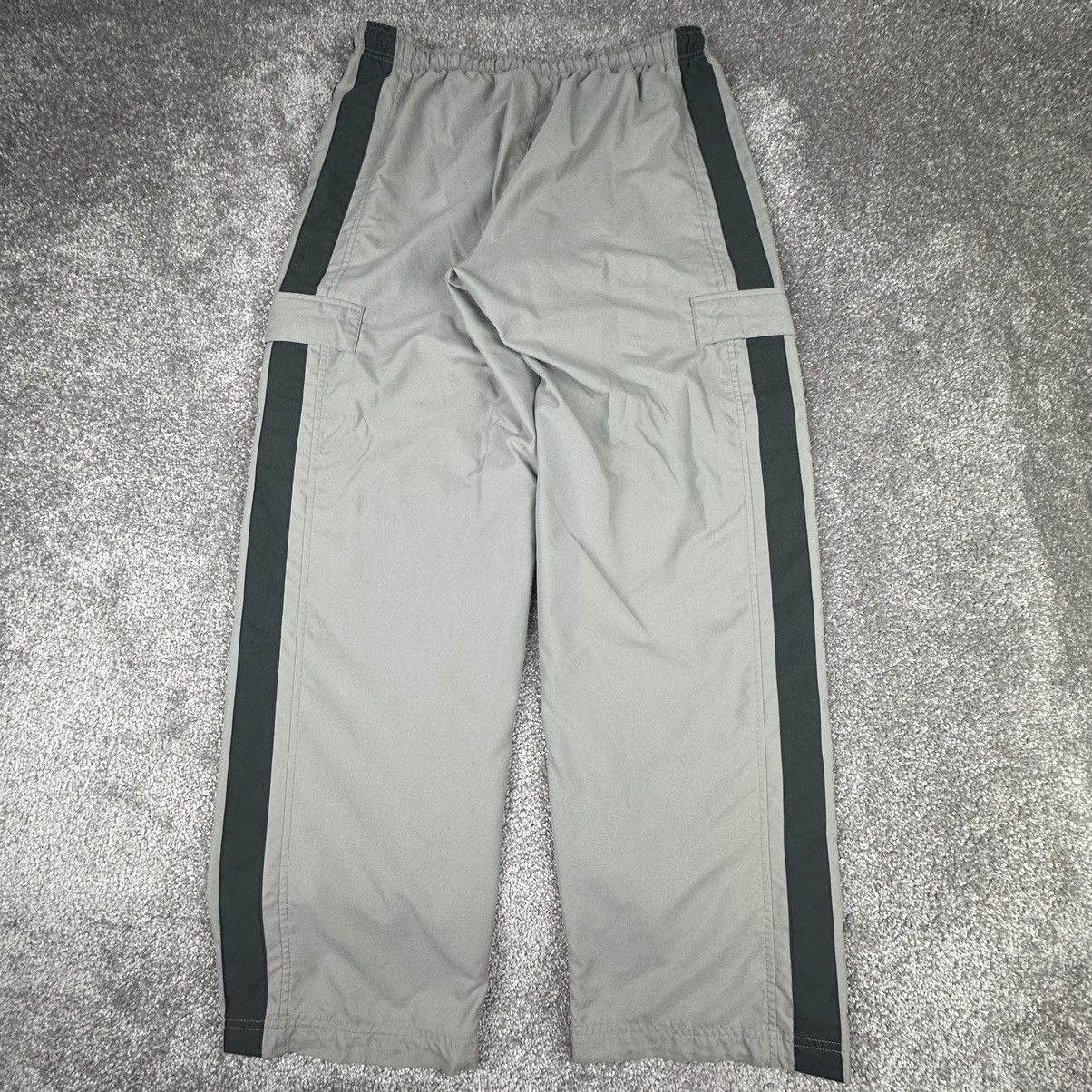 Nike Vintage Nike Cargo Track Pants Mens Large Gray Baggy Y2K Size US 33 - 12 Thumbnail