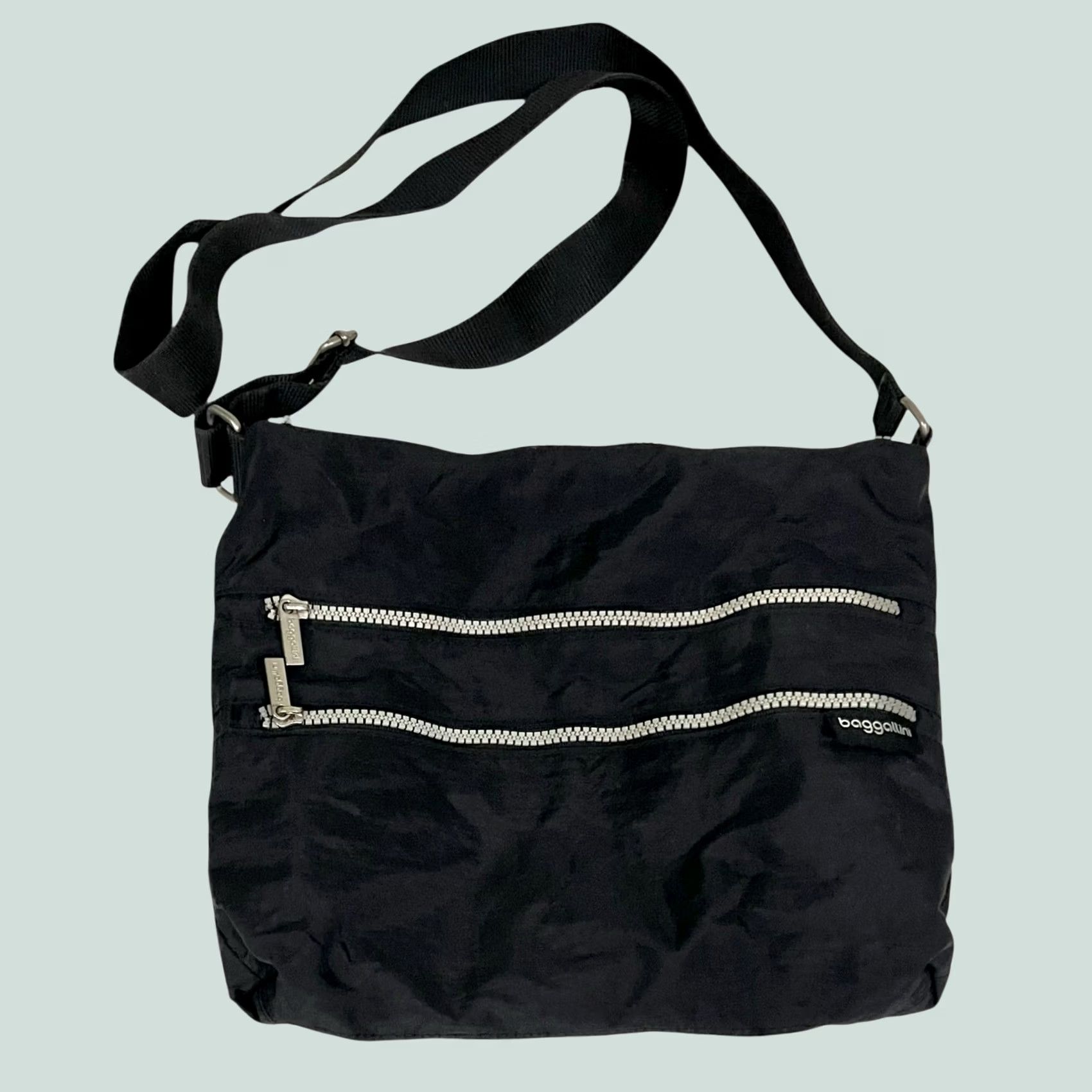 Vintage Baggallini Crossbody Bag Black Nylon Lightweight Zip-Top Travel Multi-Pocket Women Crossbody Bag, 12”W x 10”H, Preowned, Casual, Travel Size ONE SIZE - 1 Thumbnail