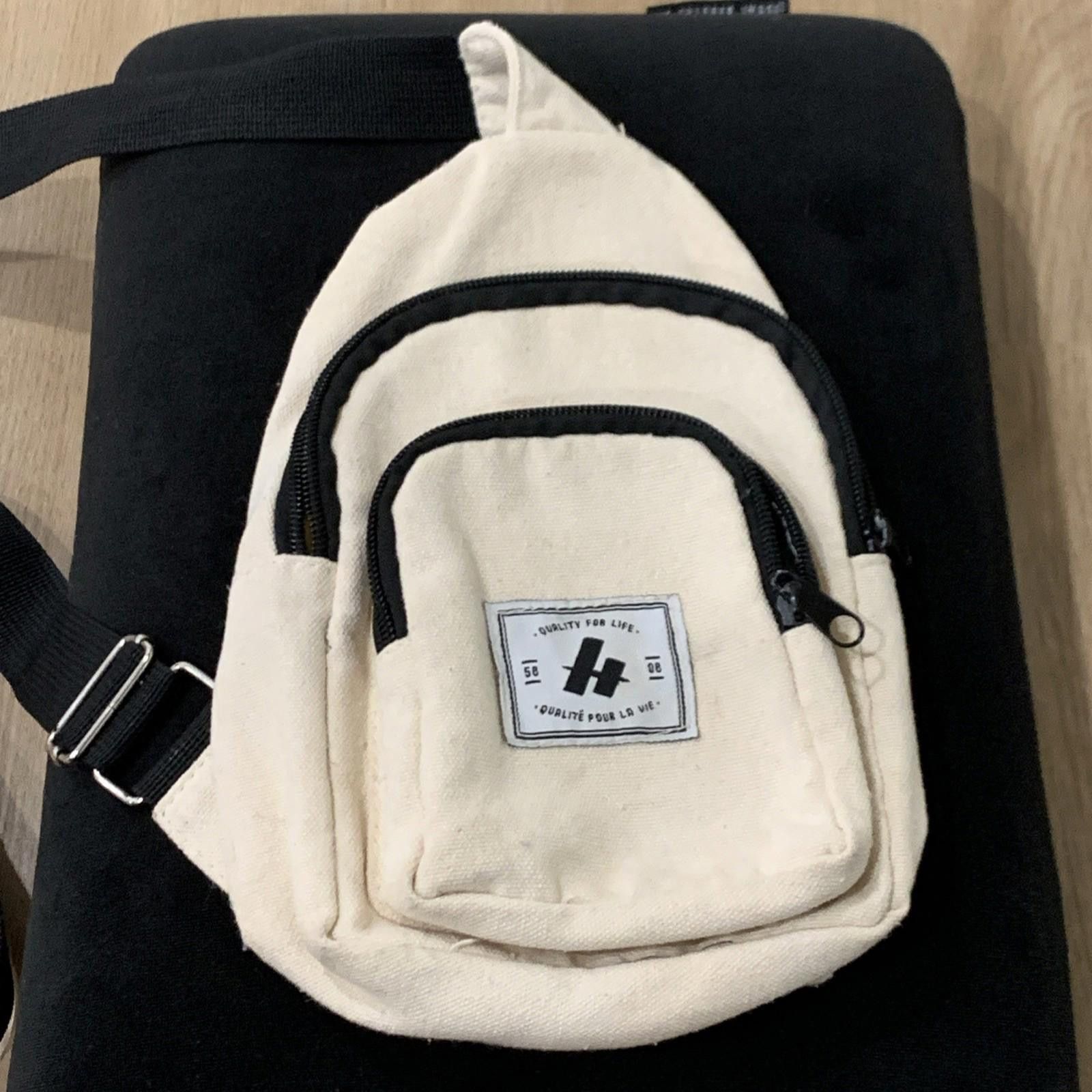 The Unbranded Brand Quality For Life Sling Crossbody Bag Beige Canvas Black Size ONE SIZE - 2 Thumbnail