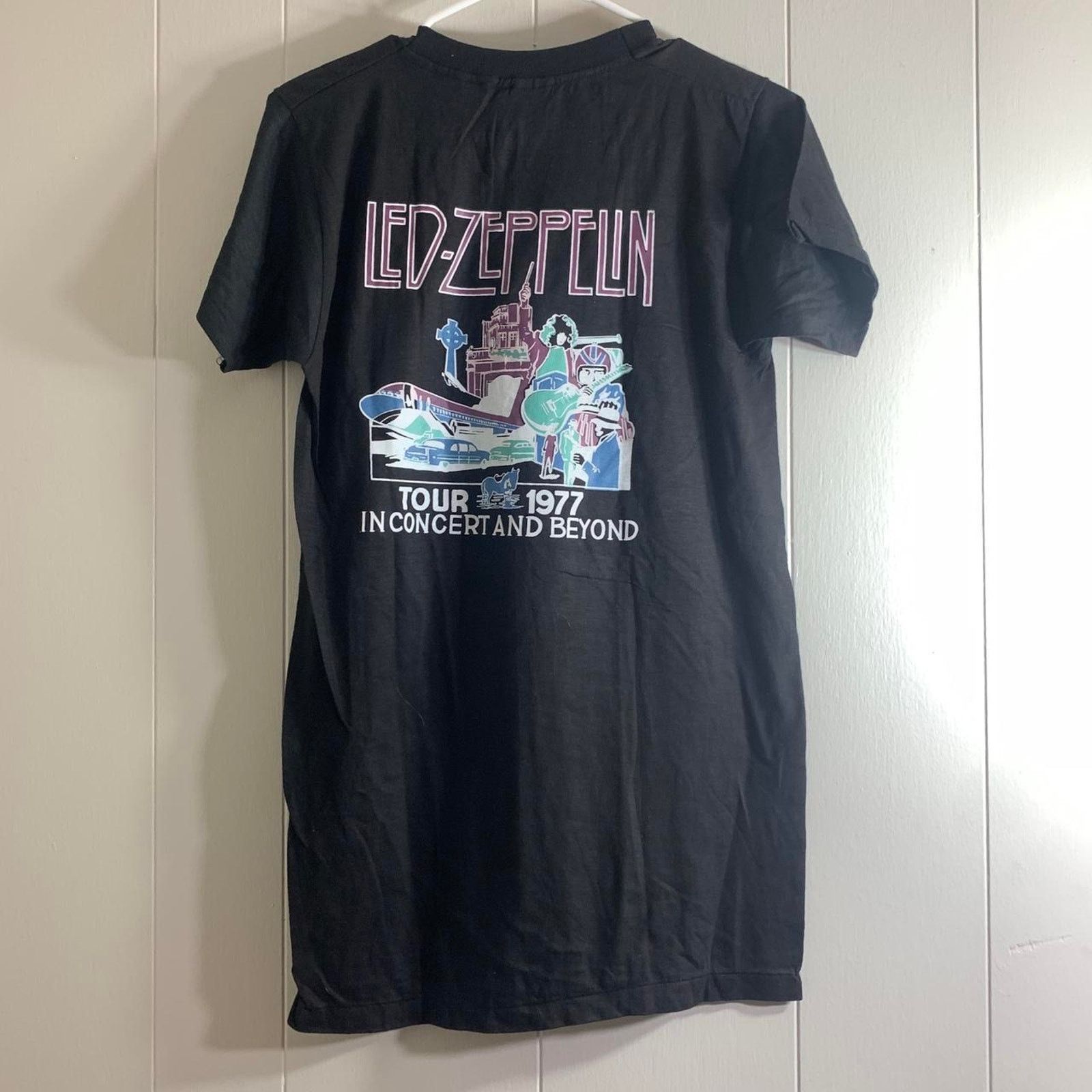 Vintage 1977 PINK FLOYD LED ZEPPELIN Animals Tour tee shirt M Pig Size US M / EU 48-50 / 2 - 6 Thumbnail