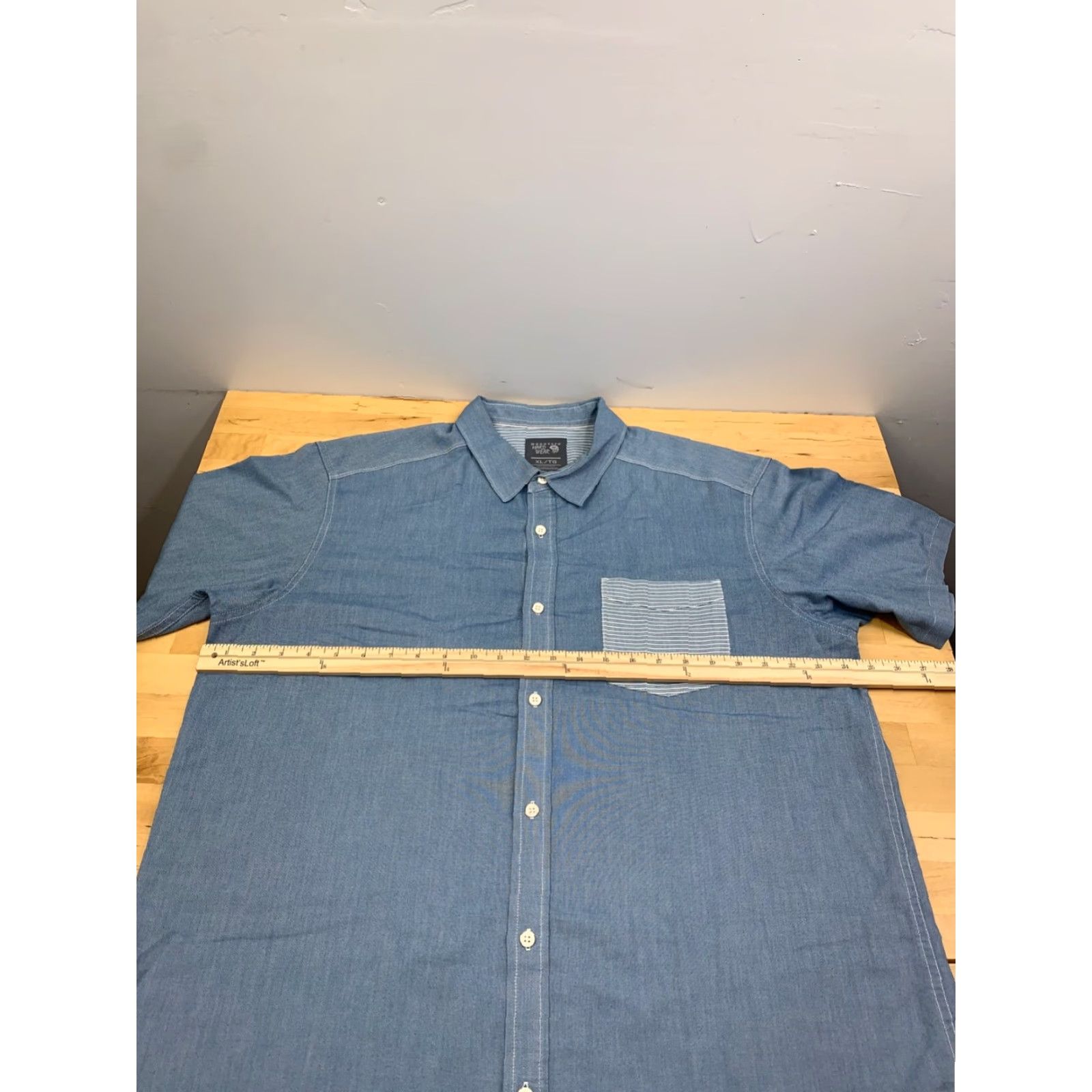 Mountain Hardwear Mountain Hardwear Button Up Shirt Mens XL Blue Casual Short Sleeve Shirt Casual Travel Workwear Outdoor Pockets 11709 Size US XL / EU 56 / 4 - 4 Thumbnail