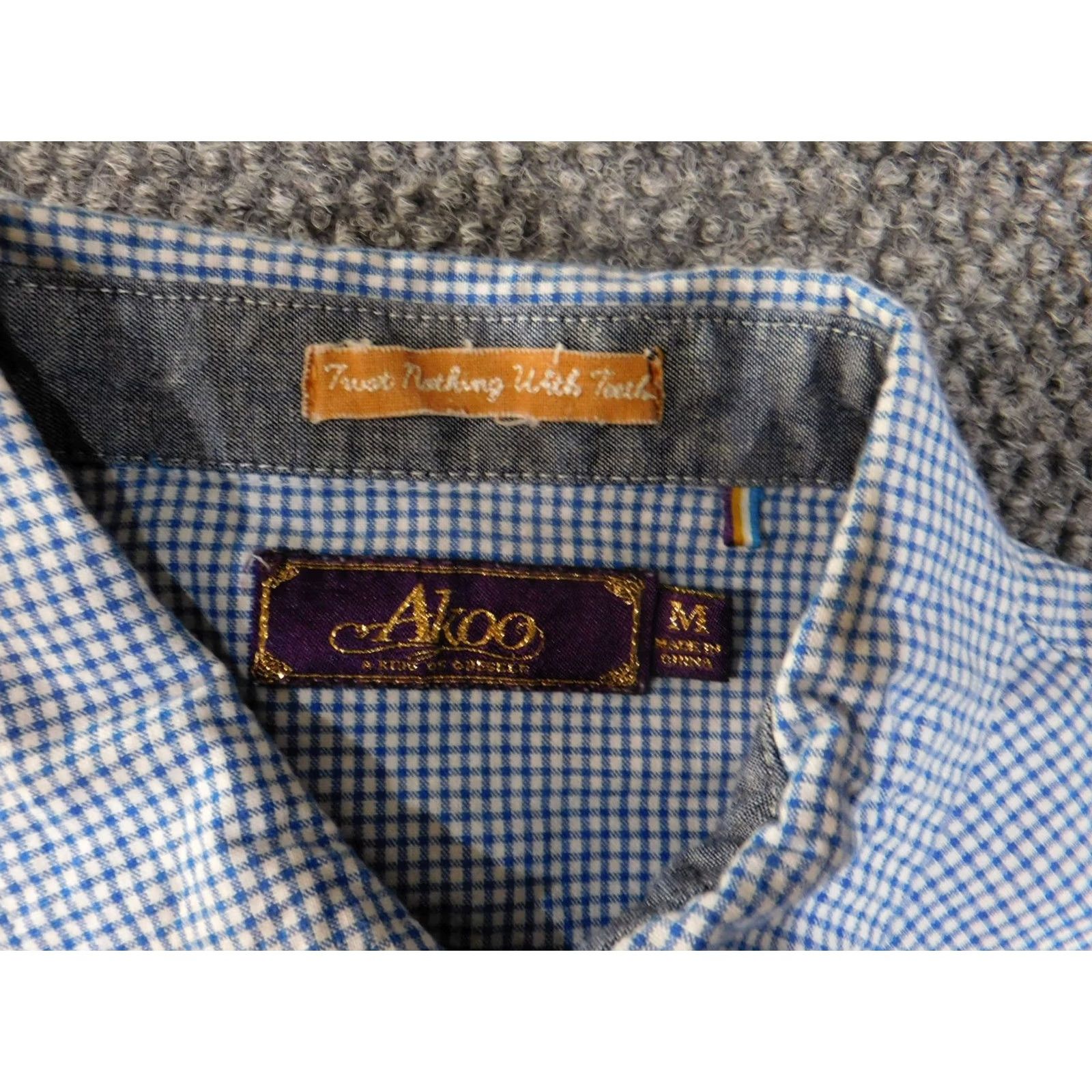 Vintage VINTAGE Akoo Shirt Mens Medium Blue White Plaid Short Sleeve Button Up Utility Patch Size US M / EU 48-50 / 2 - 7 Thumbnail