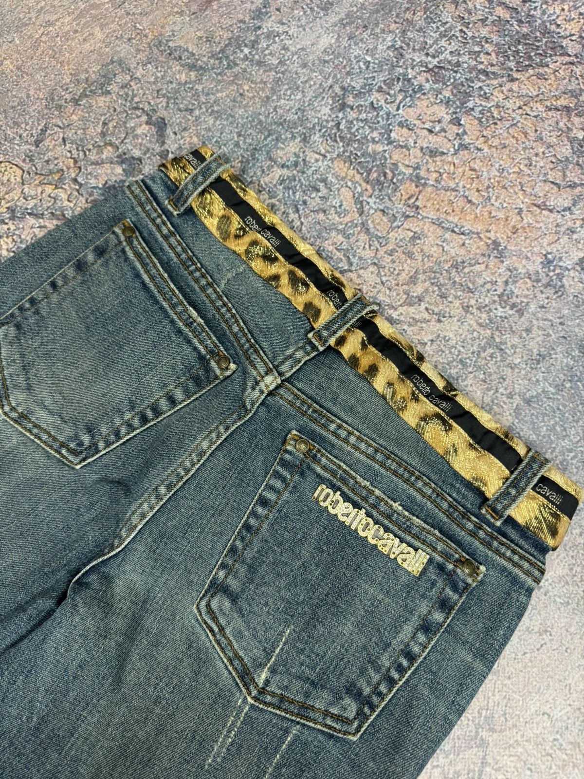 Roberto Cavalli Roberto Cavalli Straight Fit Denim Low Rise Jeans Y2K Size 27" / US 4 / IT 40 - 2 Thumbnail