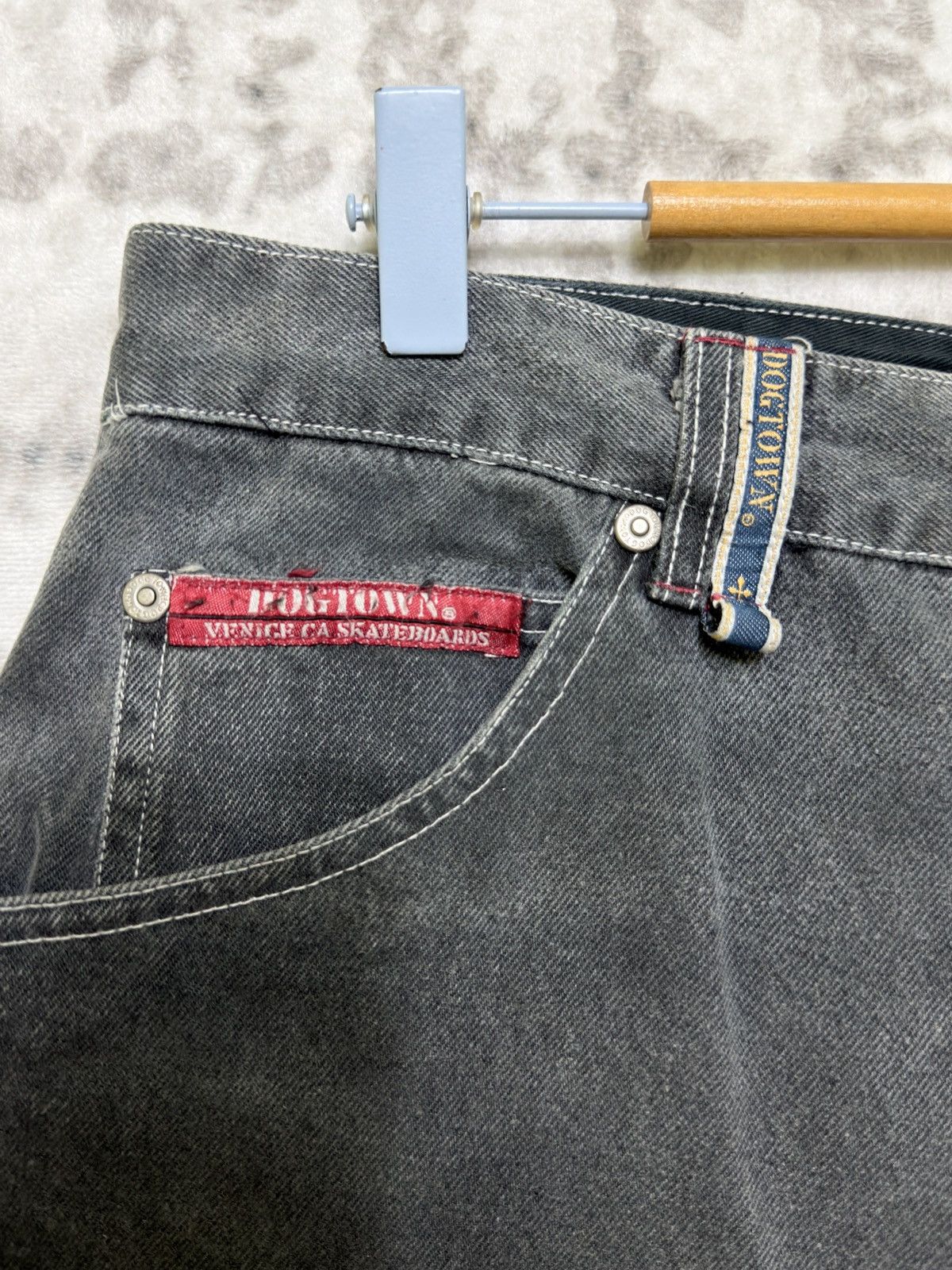 Dogtown Dogtown Black Dragon Baggy Denim Y2K Skate Hip Hop Jeans Size US 31 - 8 Thumbnail
