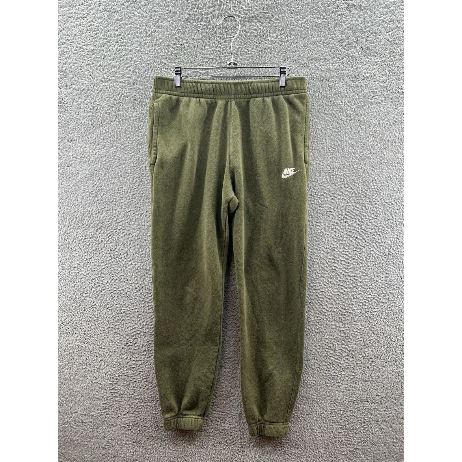 Nike Nike Sportswear Club Sweatpants Green Fleece Swoosh BV2737 Size US 32 / EU 48 - 1 Thumbnail