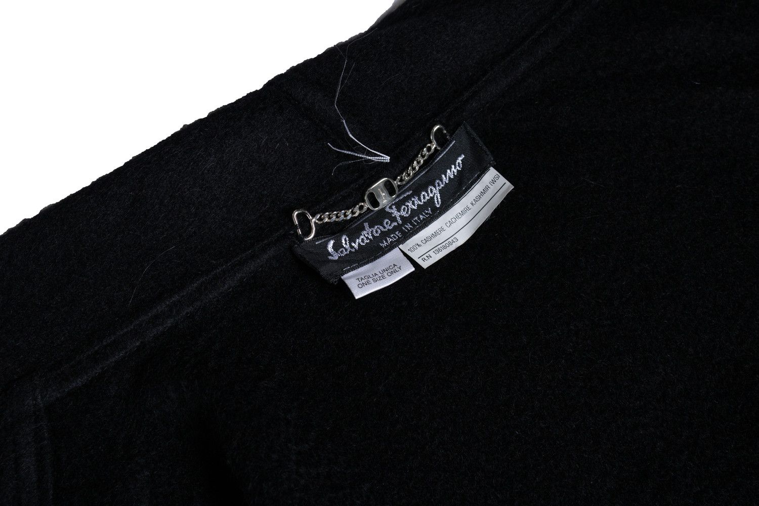Salvatore Ferragamo Salvatore Ferragamo, Sleeved black cashmere cape Size ONE SIZE - 6 Thumbnail