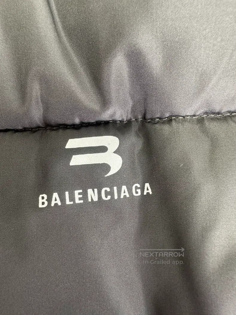 Balenciaga Balenciaga Solid Color Logo Micro-satin Jacket Size XS / US 0-2 / IT 36-38 - 3 Thumbnail