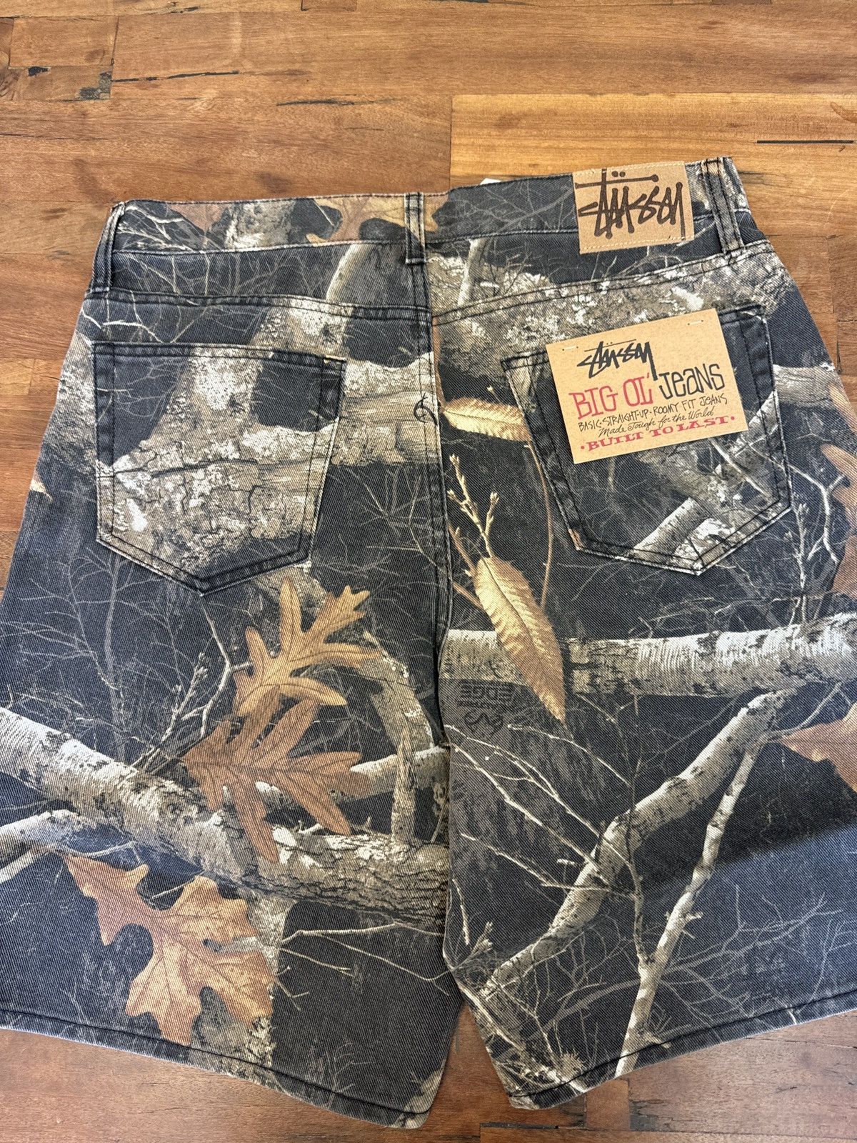 Stussy Stüssy big ol short real tree camo | Grailed