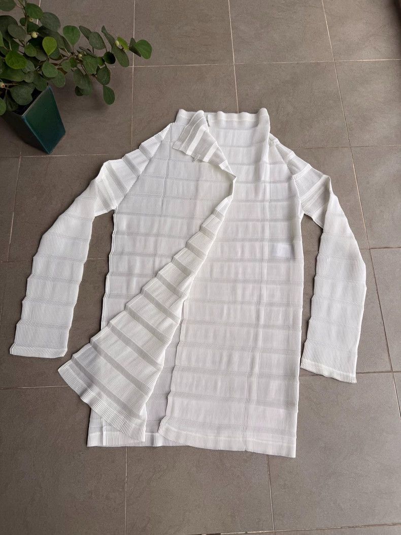 Issey Miyake Issey Miyake White main line stepped pleated long-sleeved Size M / US 6-8 / IT 42-44 - 5 Thumbnail