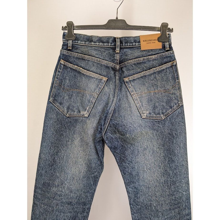 Balenciaga o1rshd1 Q:2 / Relaxed Jeans Denim Indigo in Deep Blue Size US 31 - 15 Thumbnail