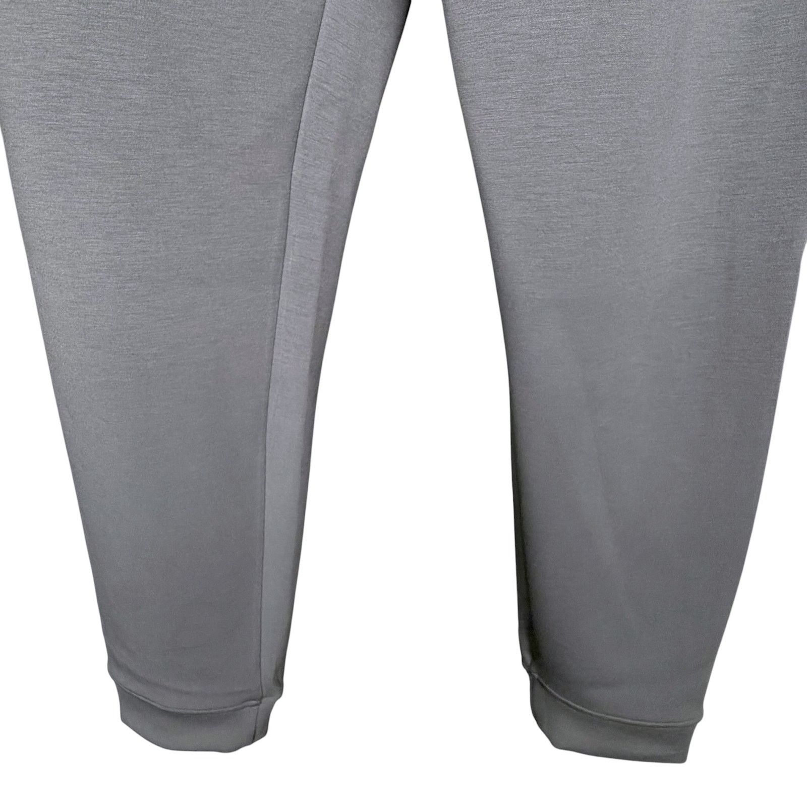 Lululemon Lululemon Smooth Spacer Jogger Men's Medium Gray Tapered Fit Size US 31 - 5 Thumbnail