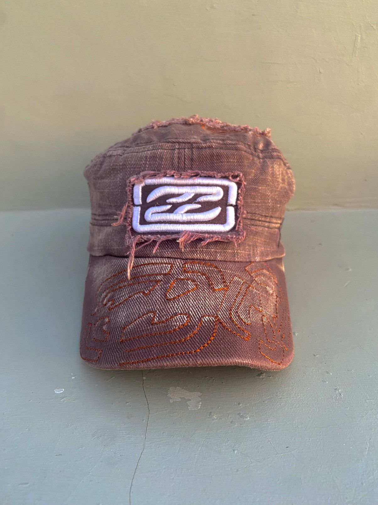 Le Grande Bleu (L.G.B.) 2000s Billabong ditsetressed patrol hat Size ONE SIZE - 4 Thumbnail