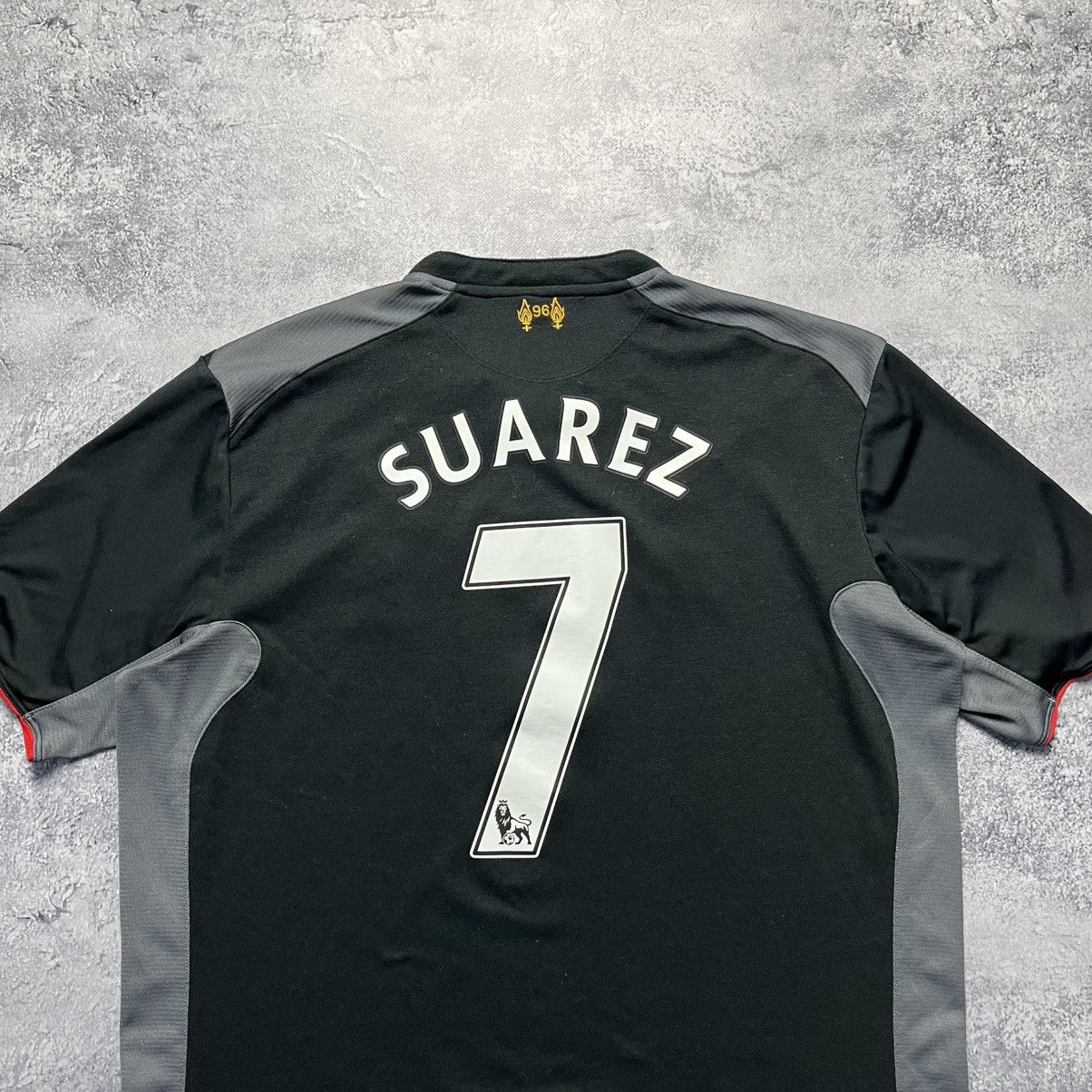 Warrior Vintage Warrior Liverpool #7 Suarez 2012/2013 Soccer Jersey Size US L / EU 52-54 / 3 - 15 Thumbnail