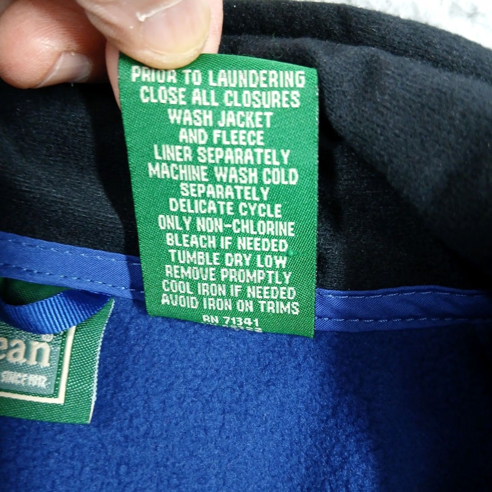 Vintage L.L.Bean Women's Petite Medium Blue Hooded Jacket Windbreaker Water Resistant Full Zip Lightweight Coat Winter Ski Snow Outfit Size M / US 6-8 / IT 42-44 - 4 Thumbnail