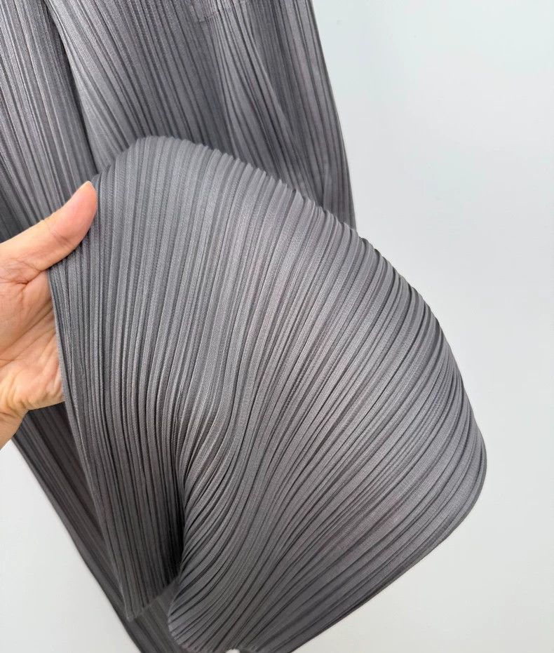 Issey Miyake Issey Miyake size:2 Light grey pleated pants Size 30" / US 8 / IT 44 - 5 Thumbnail
