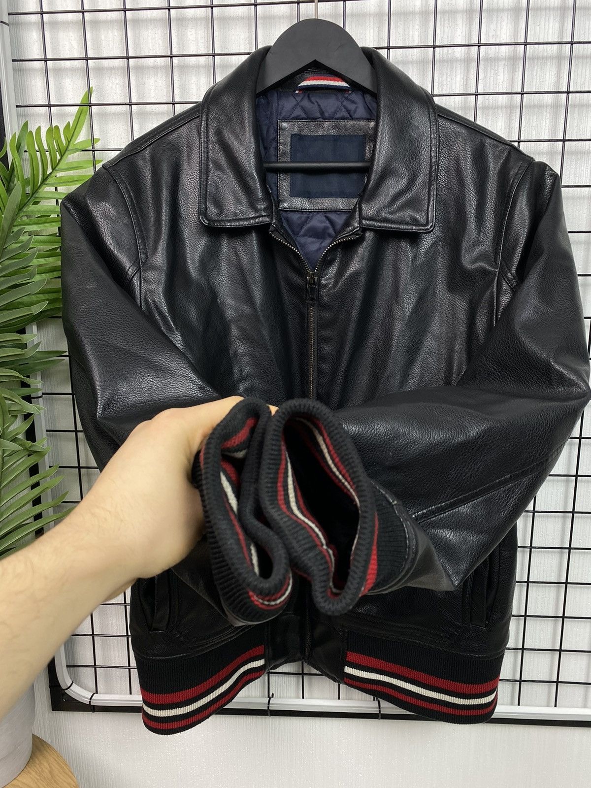 Tommy Hilfiger Rare Tommy Hilfiger Aviator Top Gun jacket Faux leather L Size US L / EU 52-54 / 3 - 13 Thumbnail